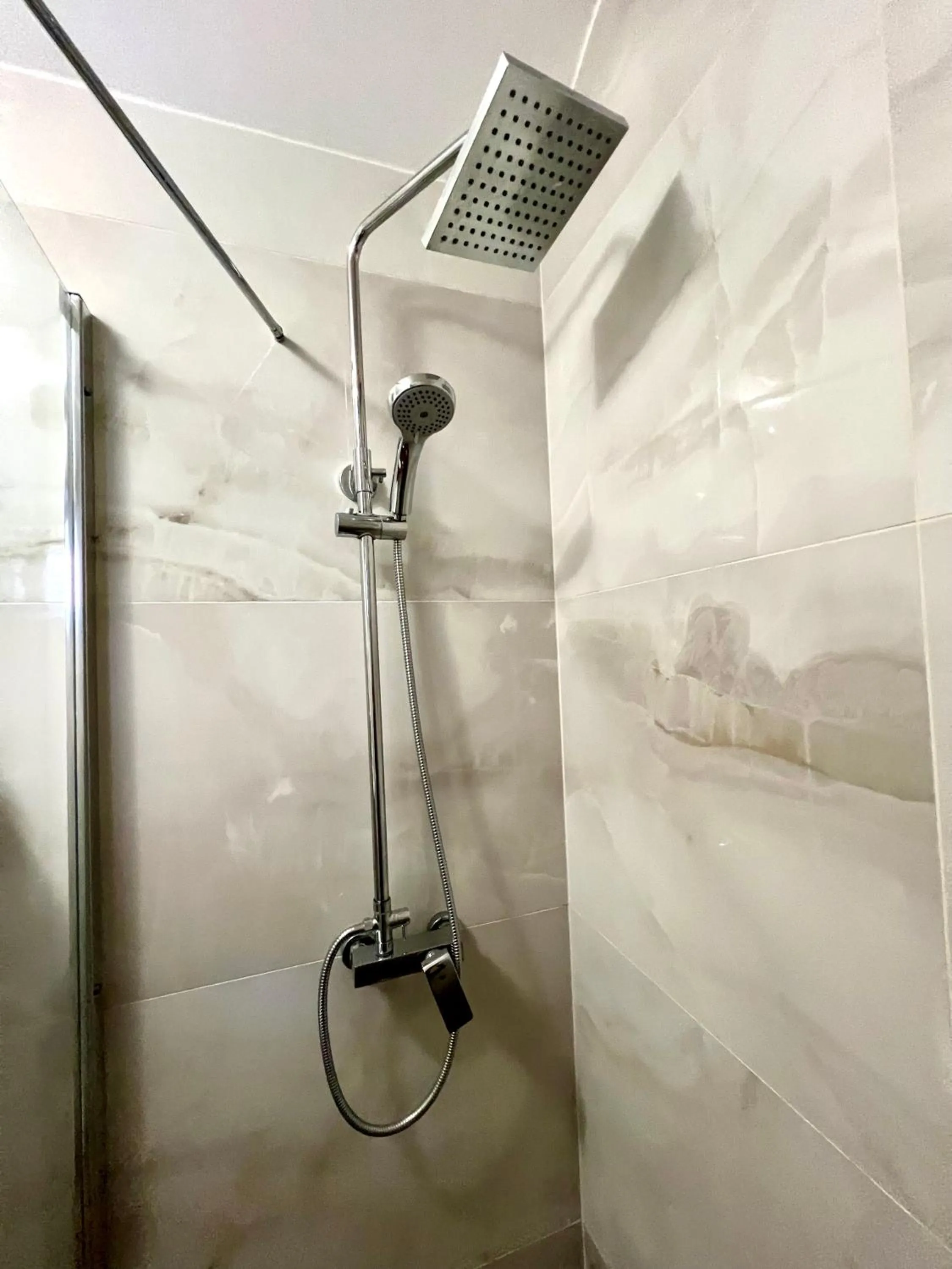 Shower in Villa Daky