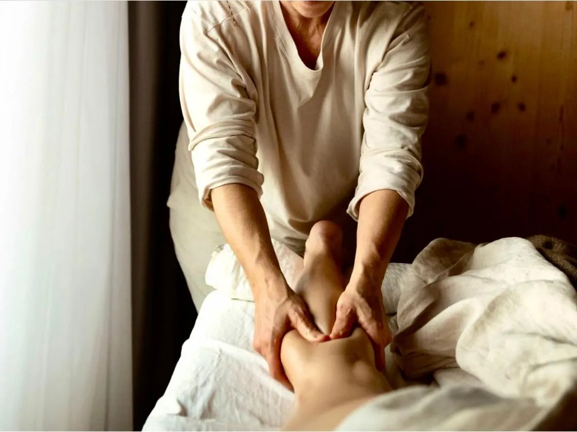 Massage in Cabañas de Canide