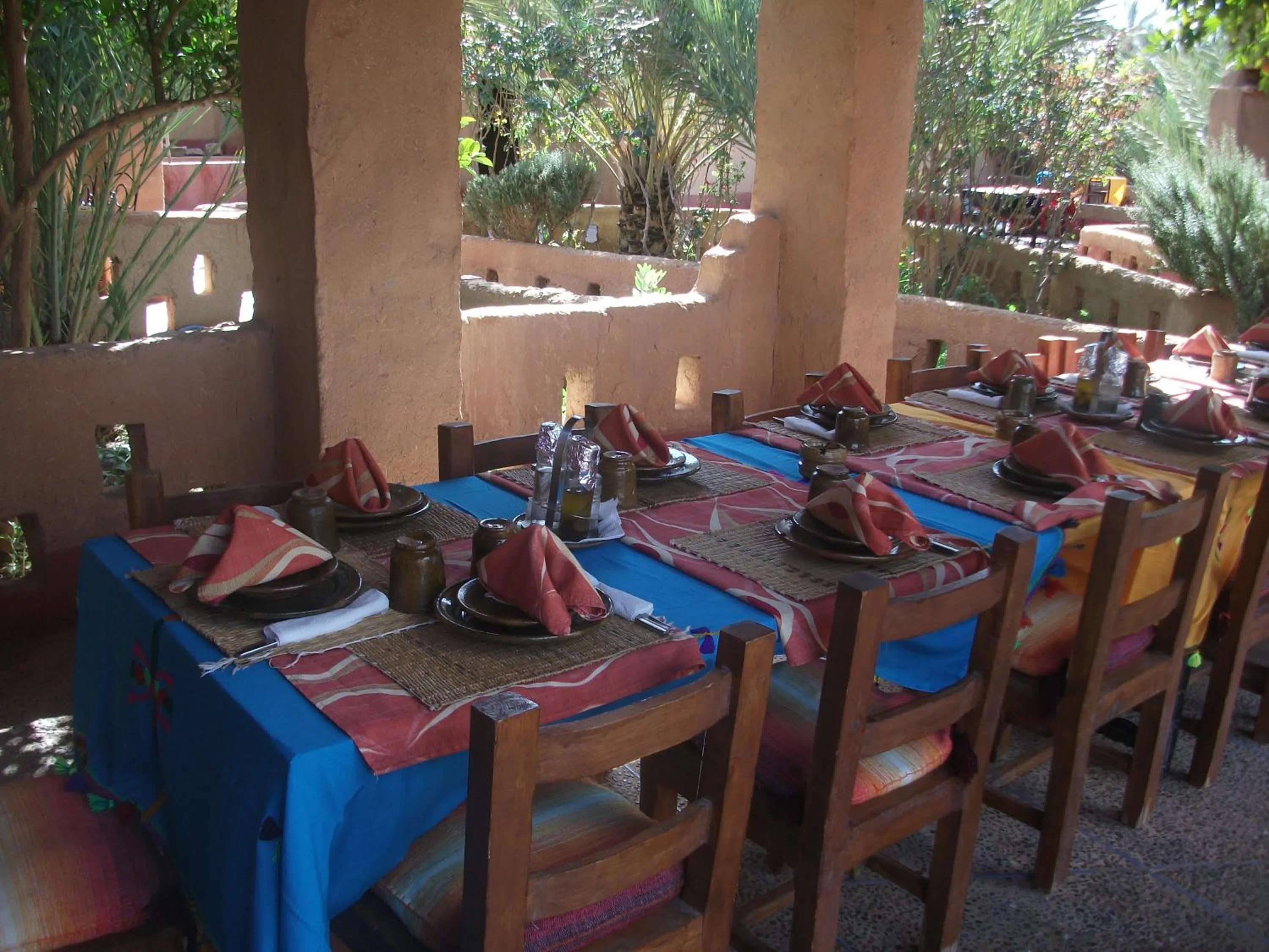 Restaurant/places to eat in Gite Elkhorbat