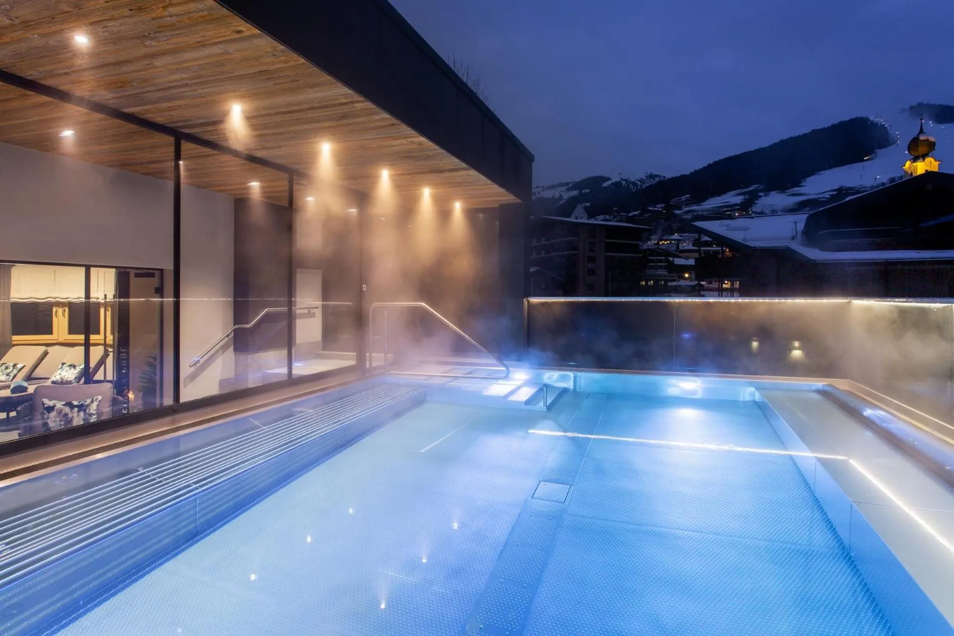 Swimming pool in Hotel Gappmaier