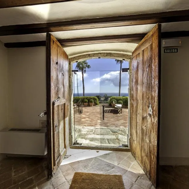 Property building in Can Mora de Dalt