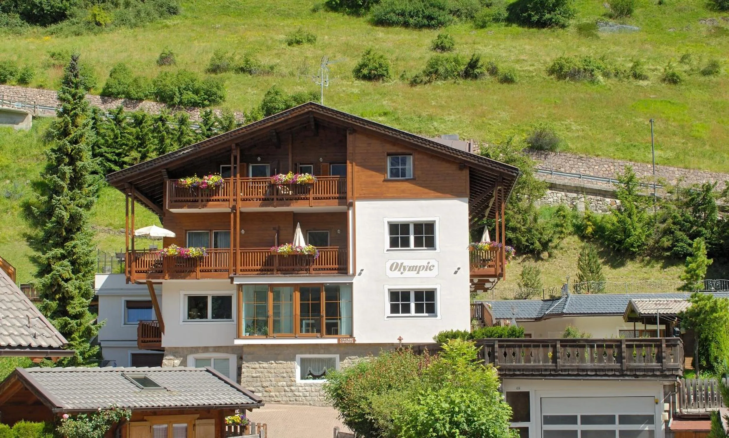 Property building in Appartamenti Olympic