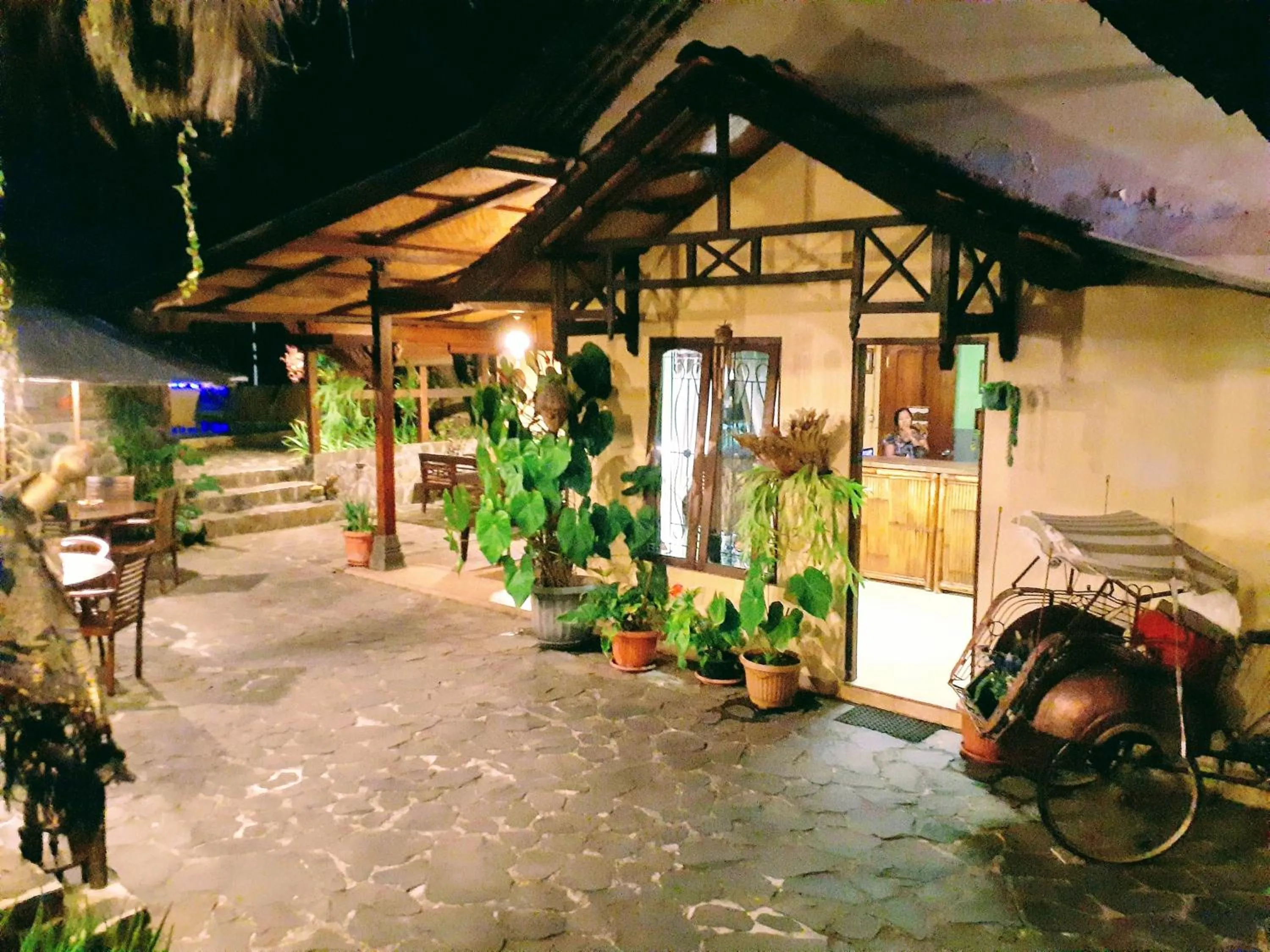 Inner courtyard view in Villa Sumbing Indah