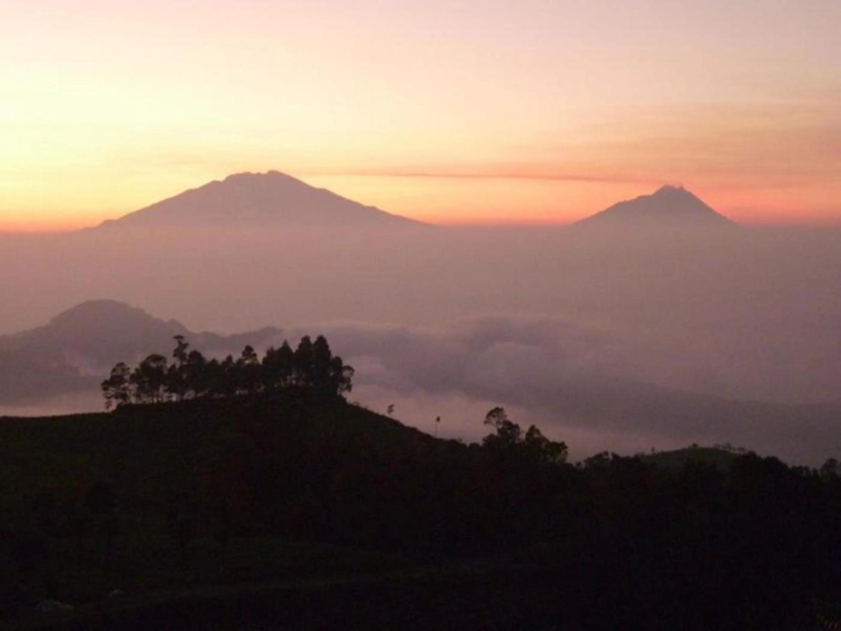 Mountain view in Villa Sumbing Indah