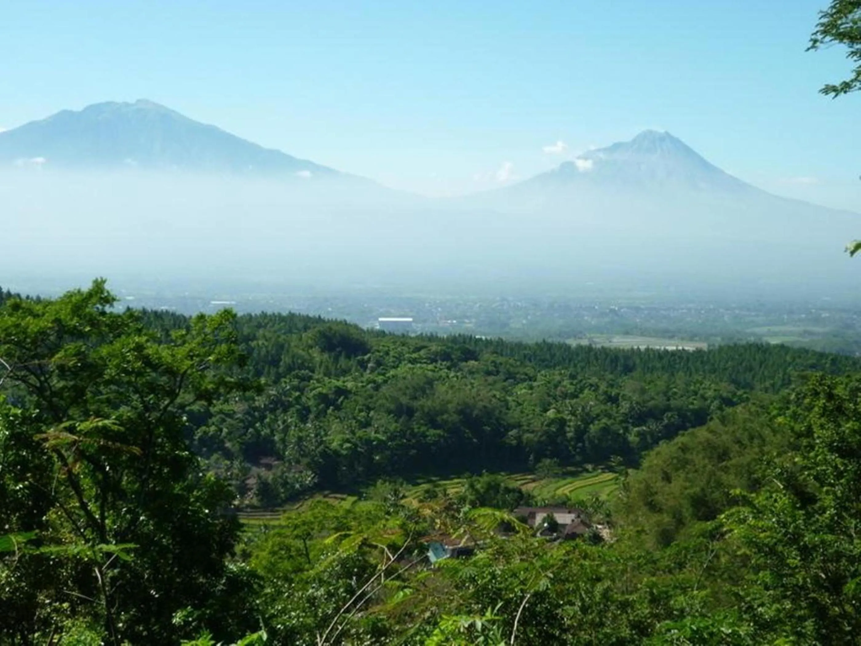 Mountain view in Villa Sumbing Indah