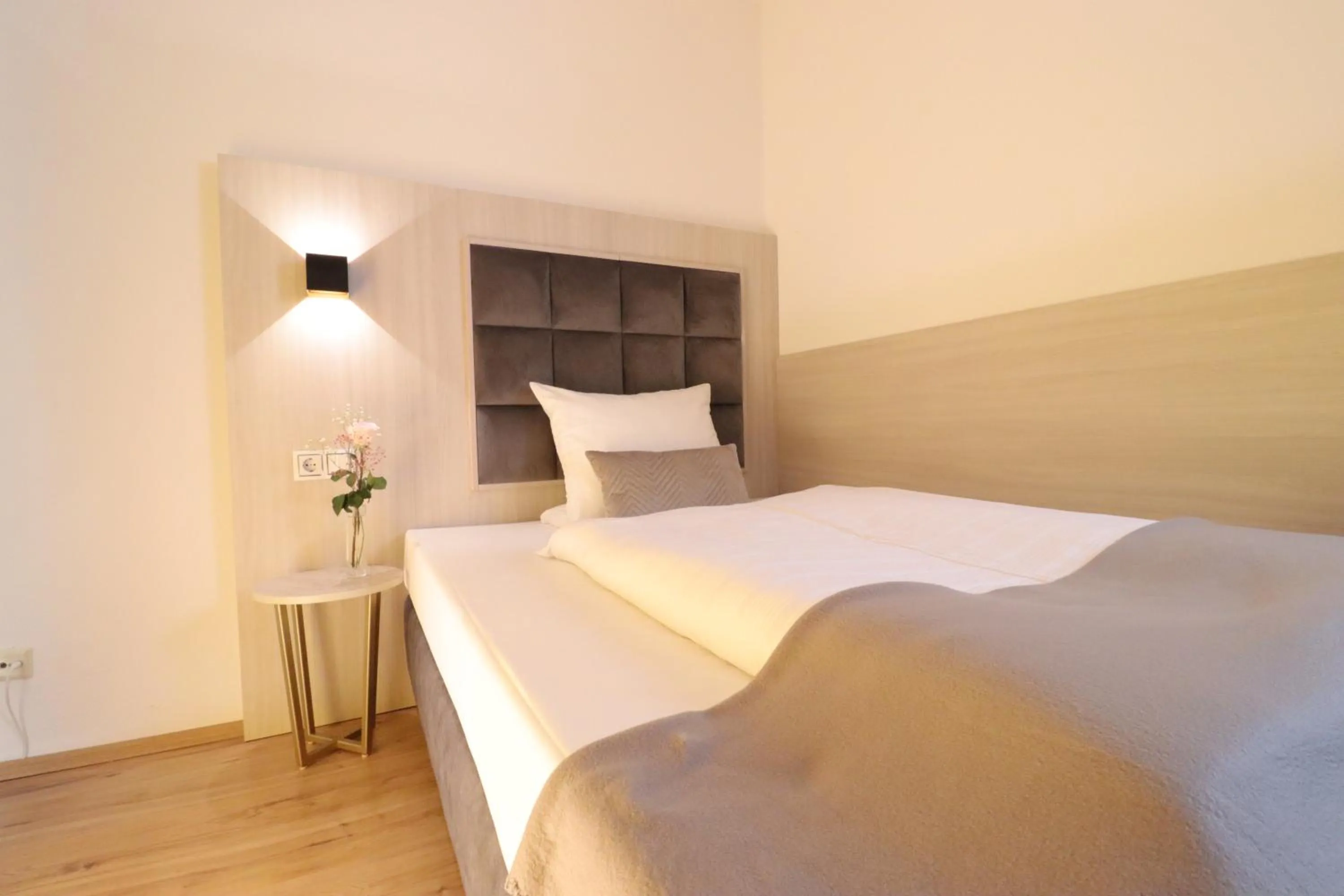 Photo of the whole room, Bed in Hotel Kurparkblick