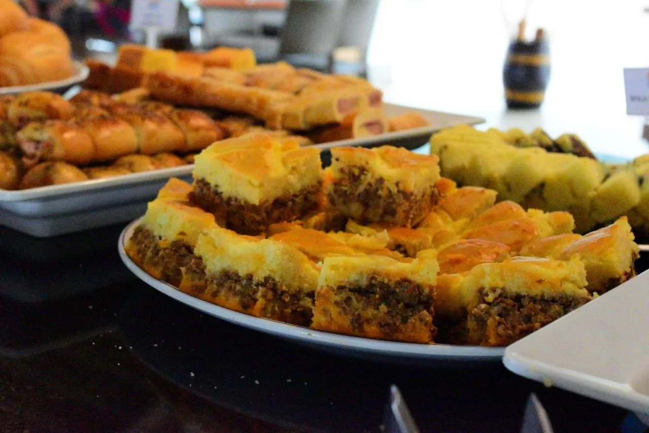 Food and drinks in Resort do Lago by WAM Experience