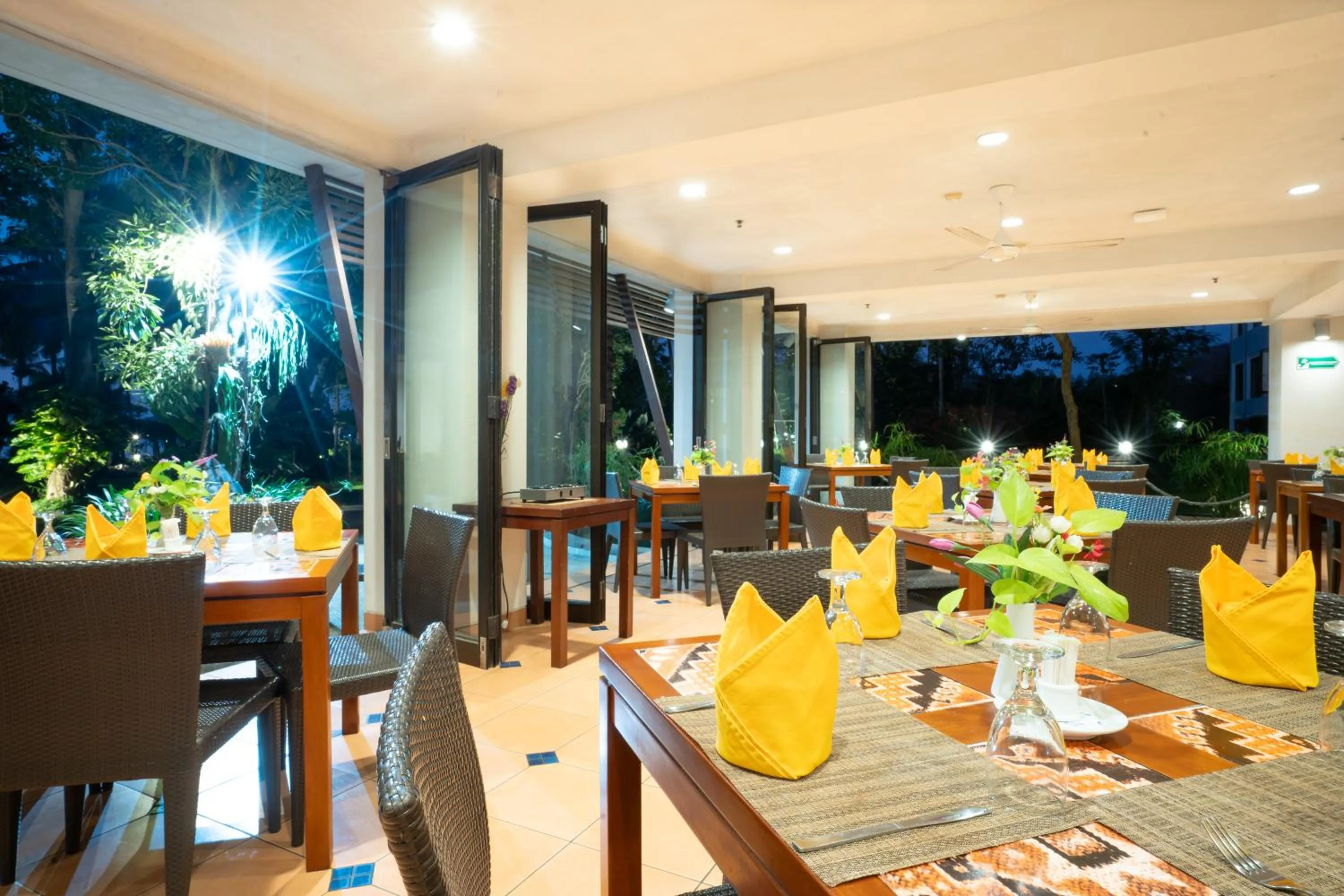 Bintang Flores Hotel