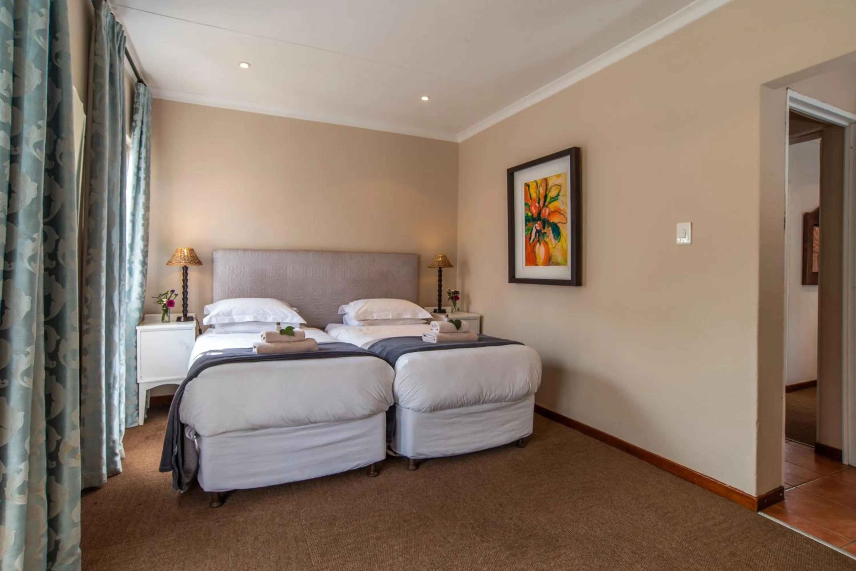 Bedroom, Bed in 5th Avenue Gooseberry Guest House