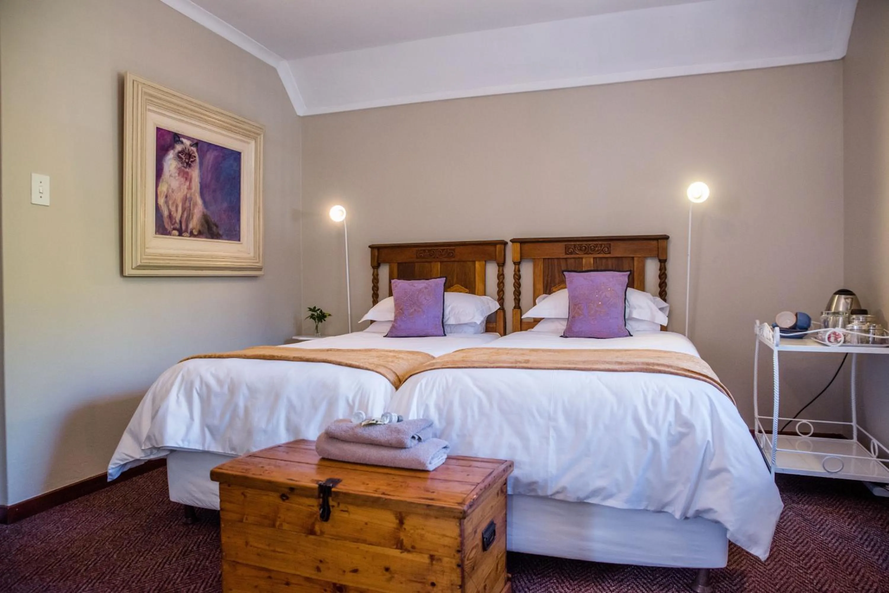 Bedroom, Bed in 5th Avenue Gooseberry Guest House