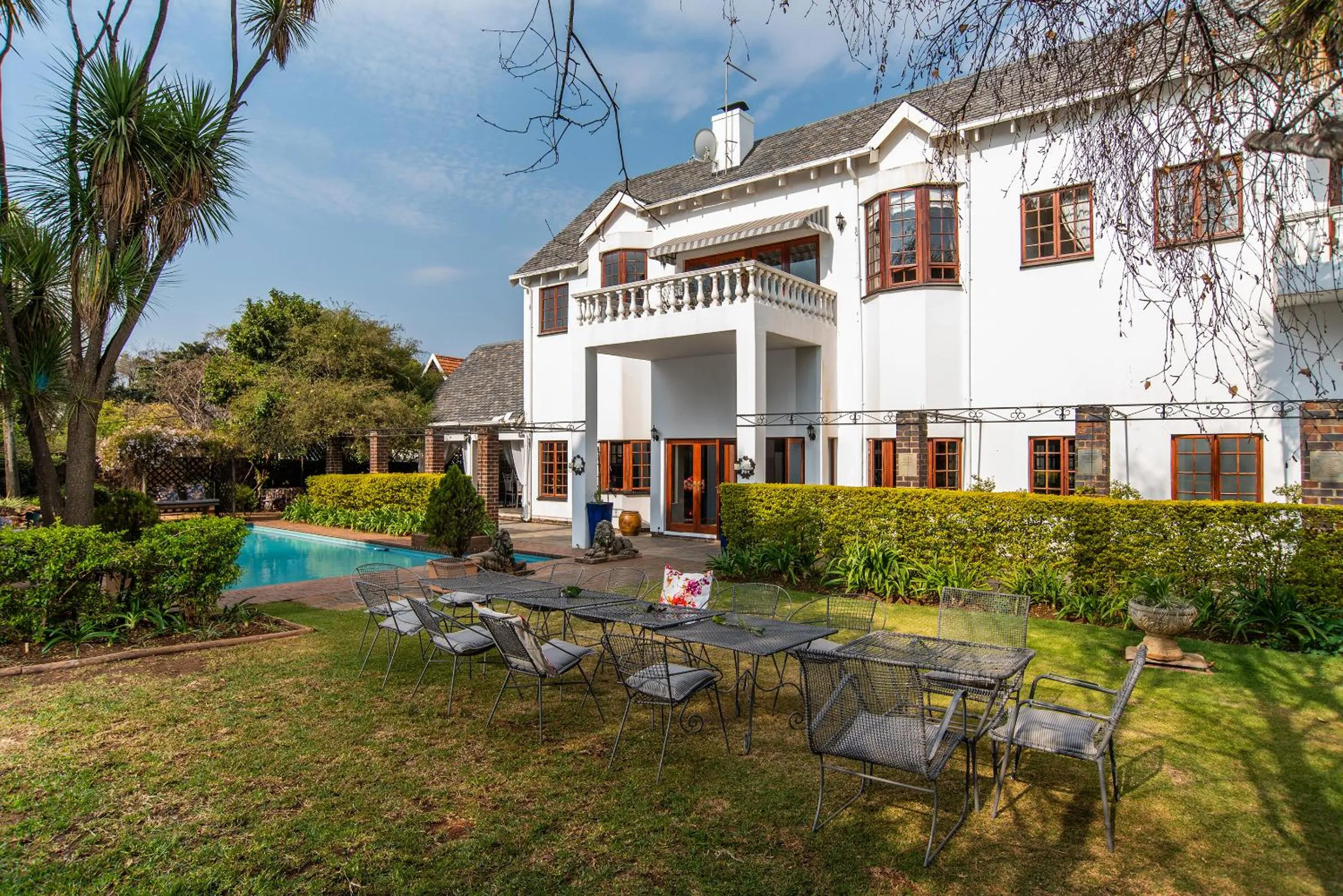 Property building in 5th Avenue Gooseberry Guest House