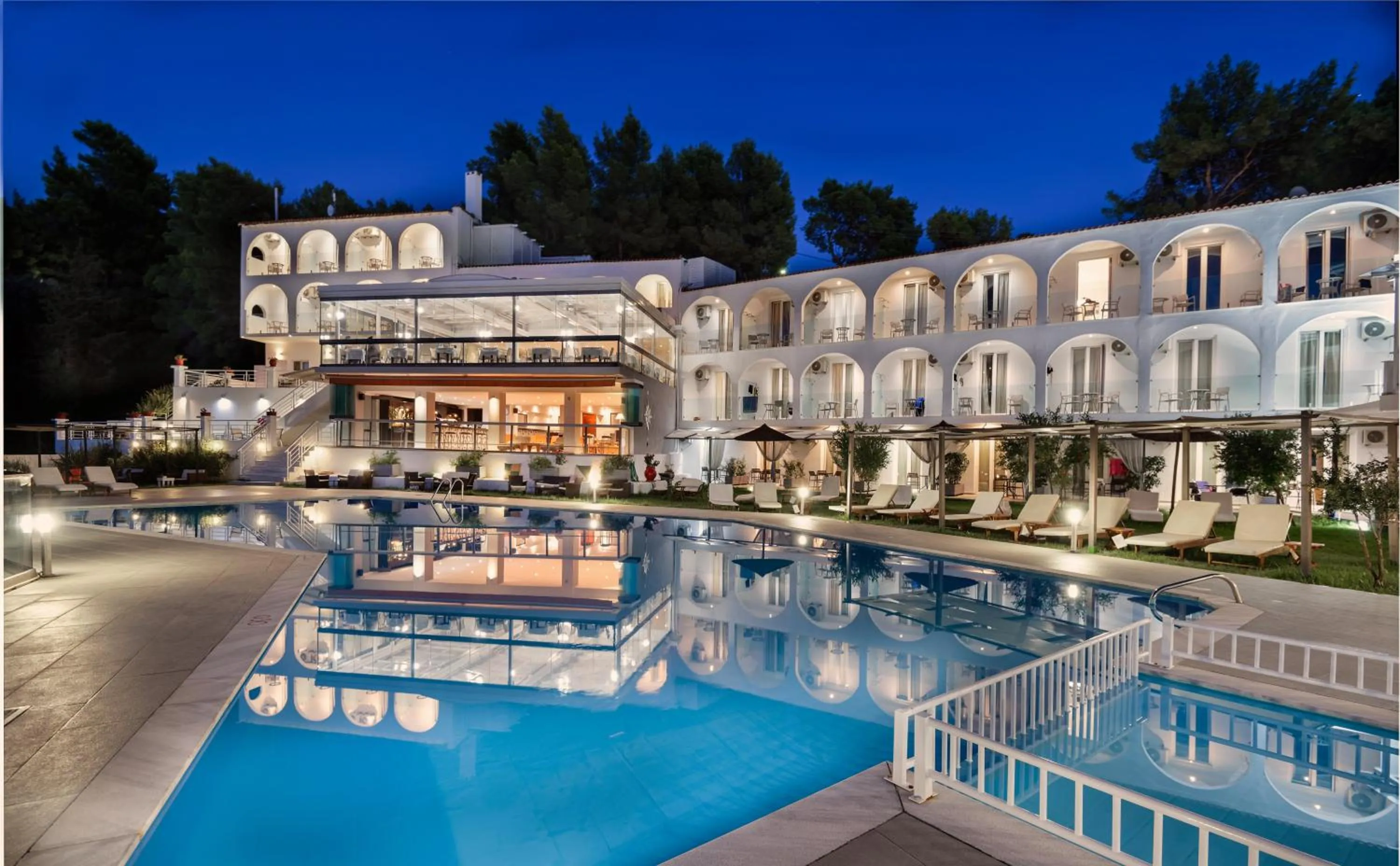 Property building in Hotel Punta