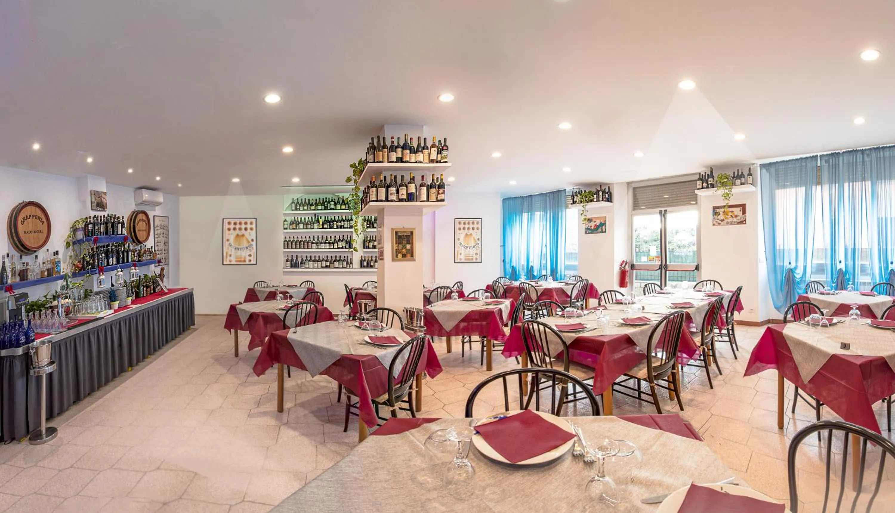 Restaurant/places to eat in Villa Pozzi