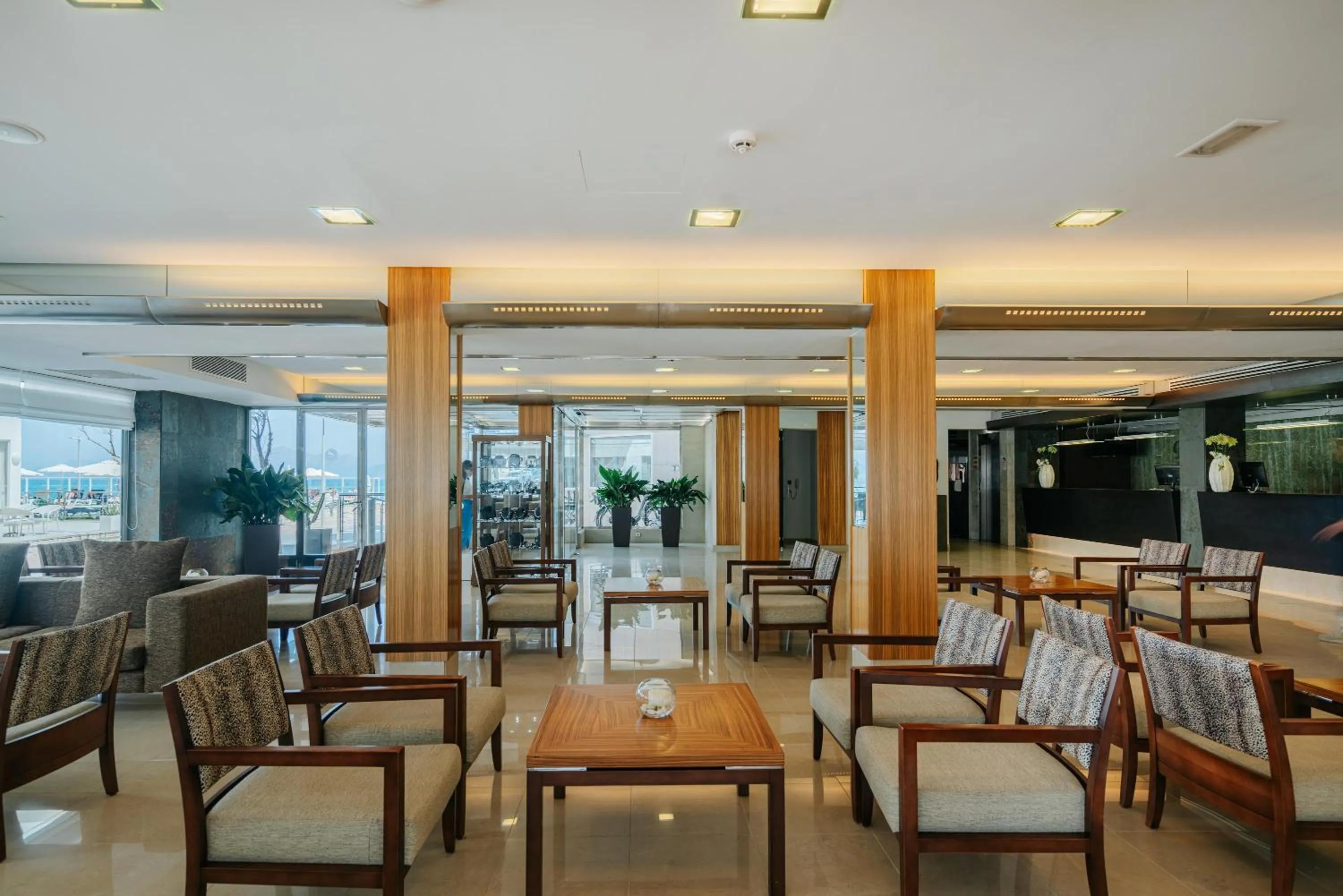Lobby or reception in Hotel THB Gran Bahía