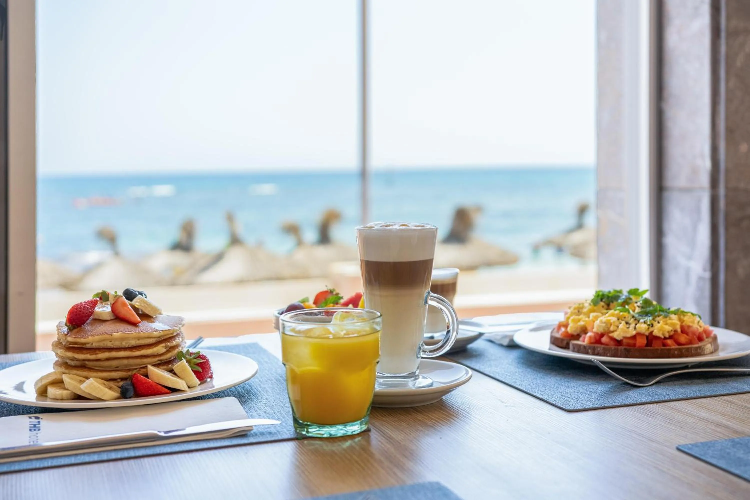 Restaurant/places to eat in Hotel THB Gran Bahía