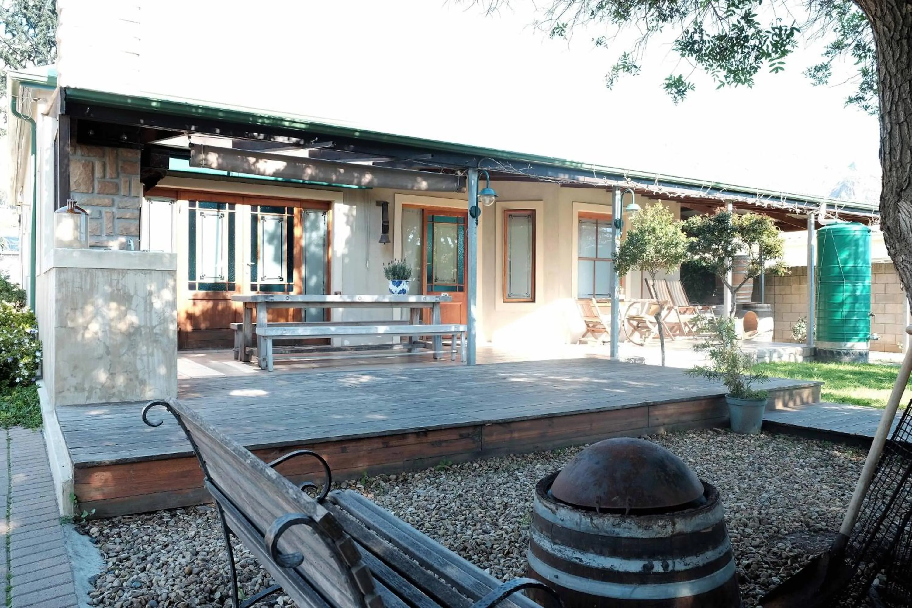 Facade/entrance in The Yard