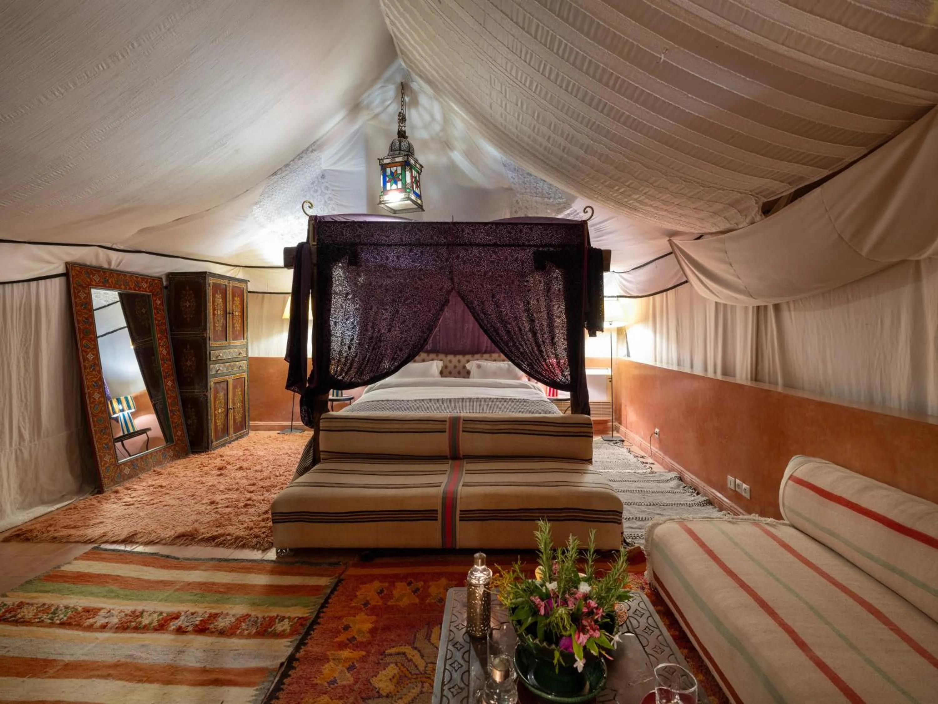 Bed in Kasbah Agafay Hotel & Spa