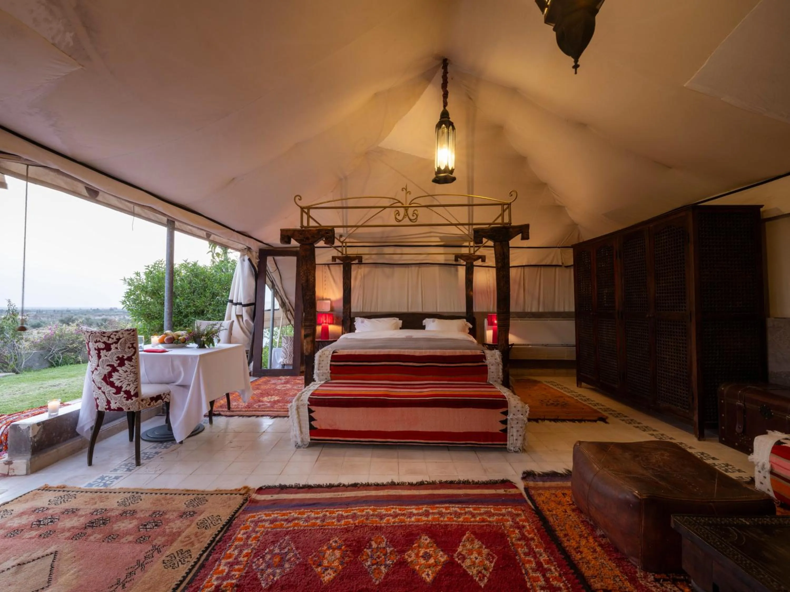 Bed in Kasbah Agafay Hotel & Spa