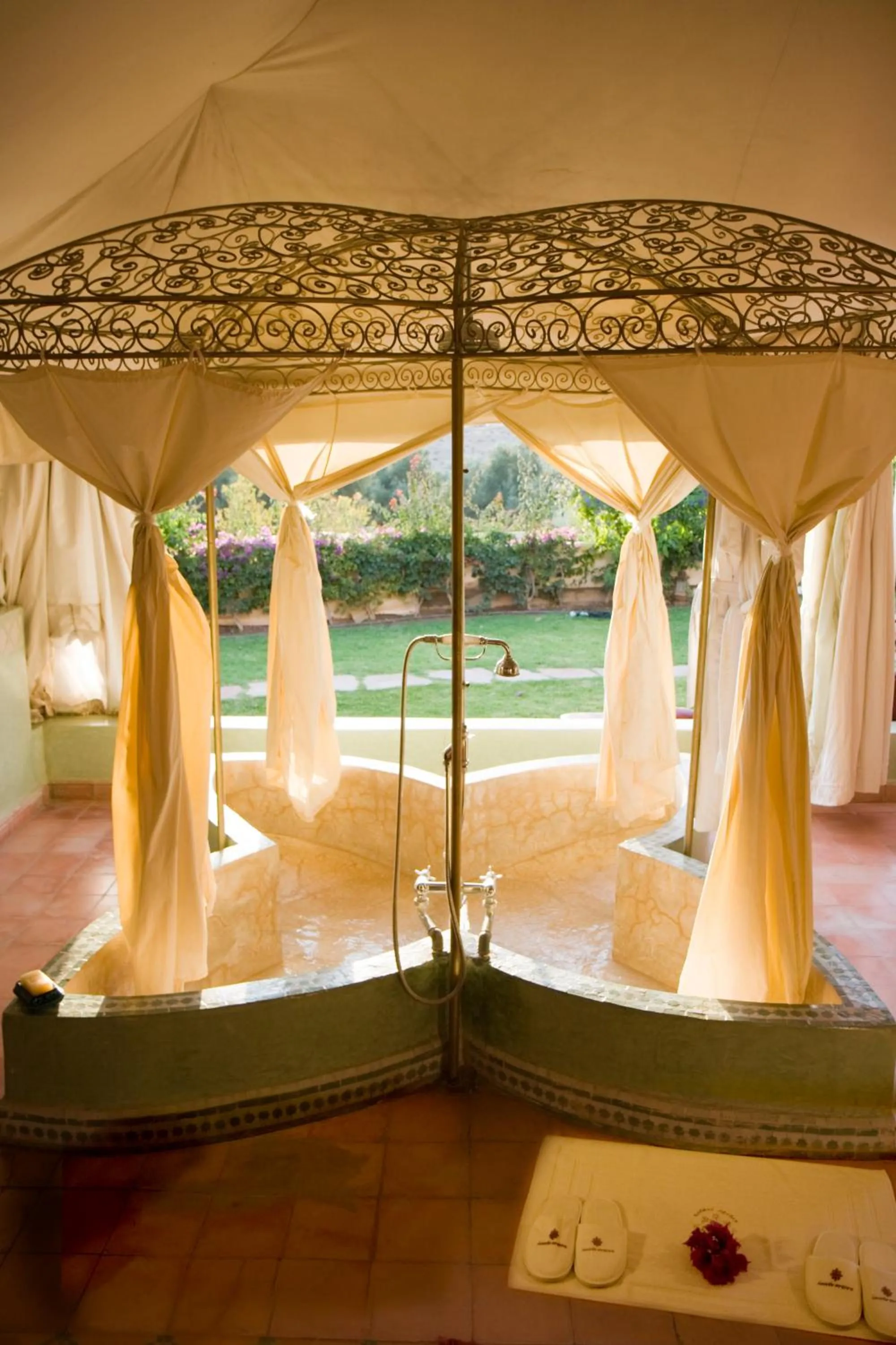 Patio in Kasbah Agafay Hotel & Spa