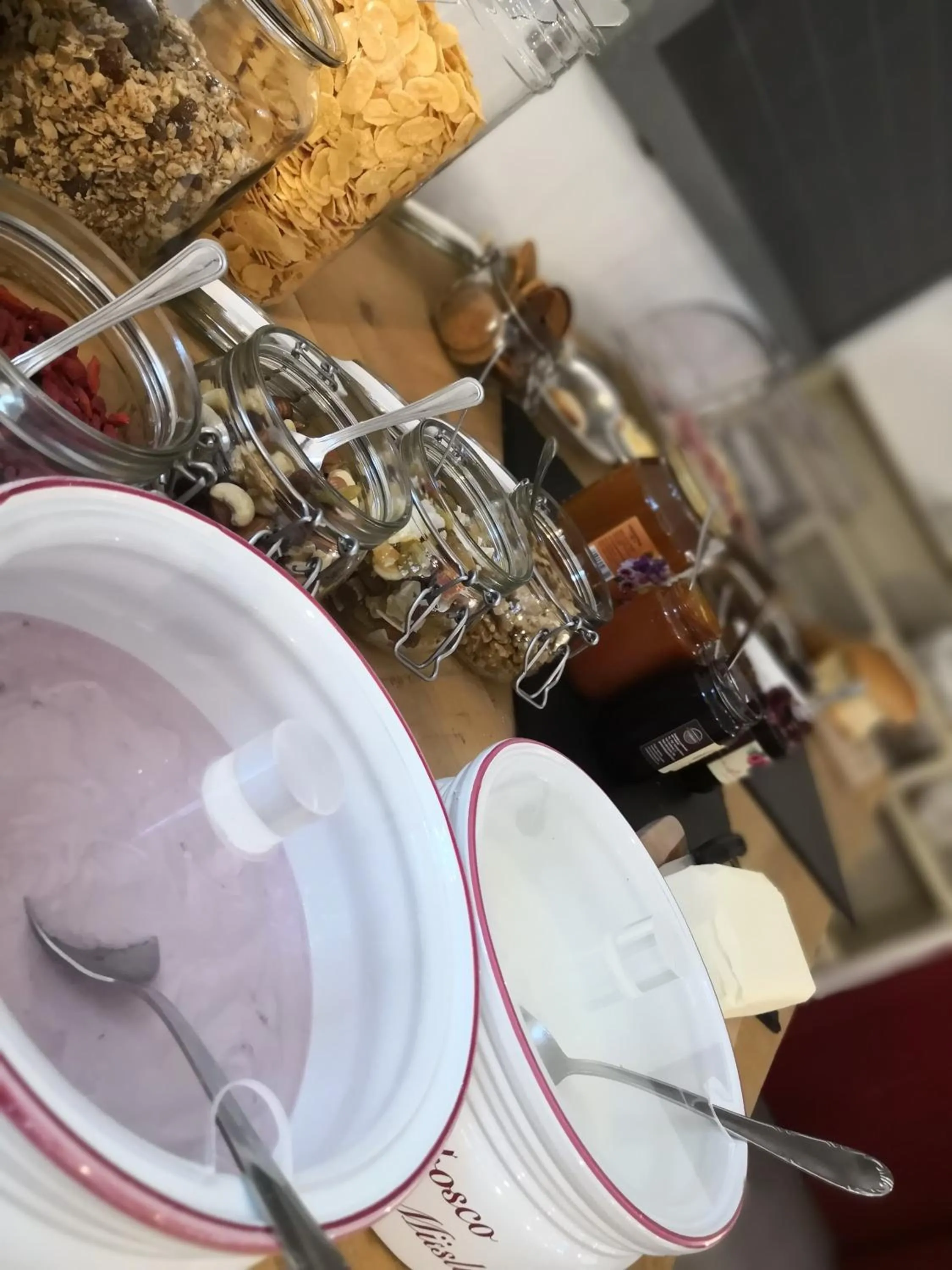 Buffet breakfast in Hotel Villa Rina