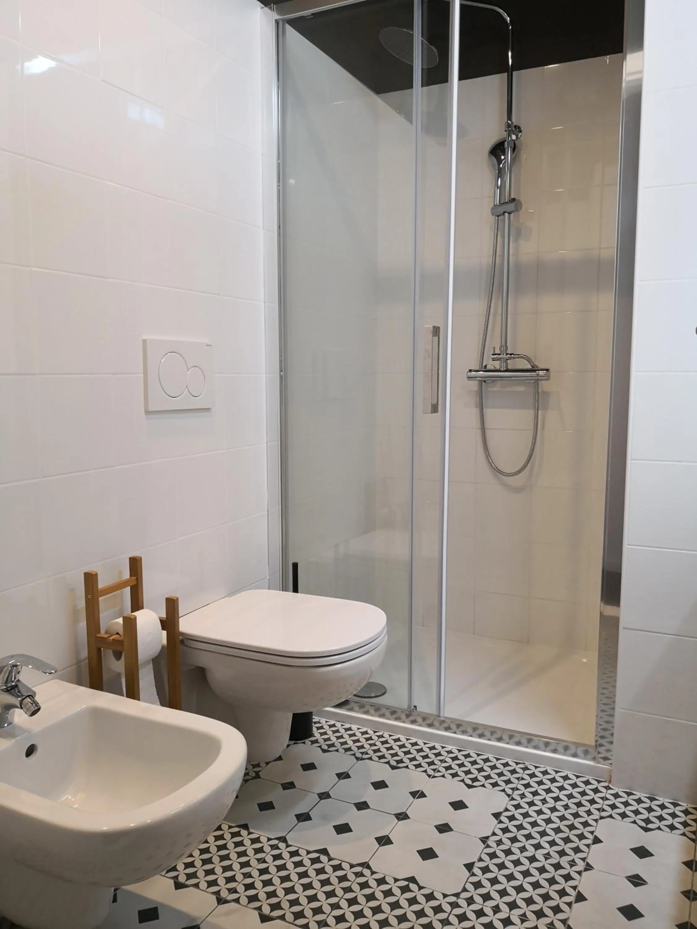 Shower in Hotel Villa Rina