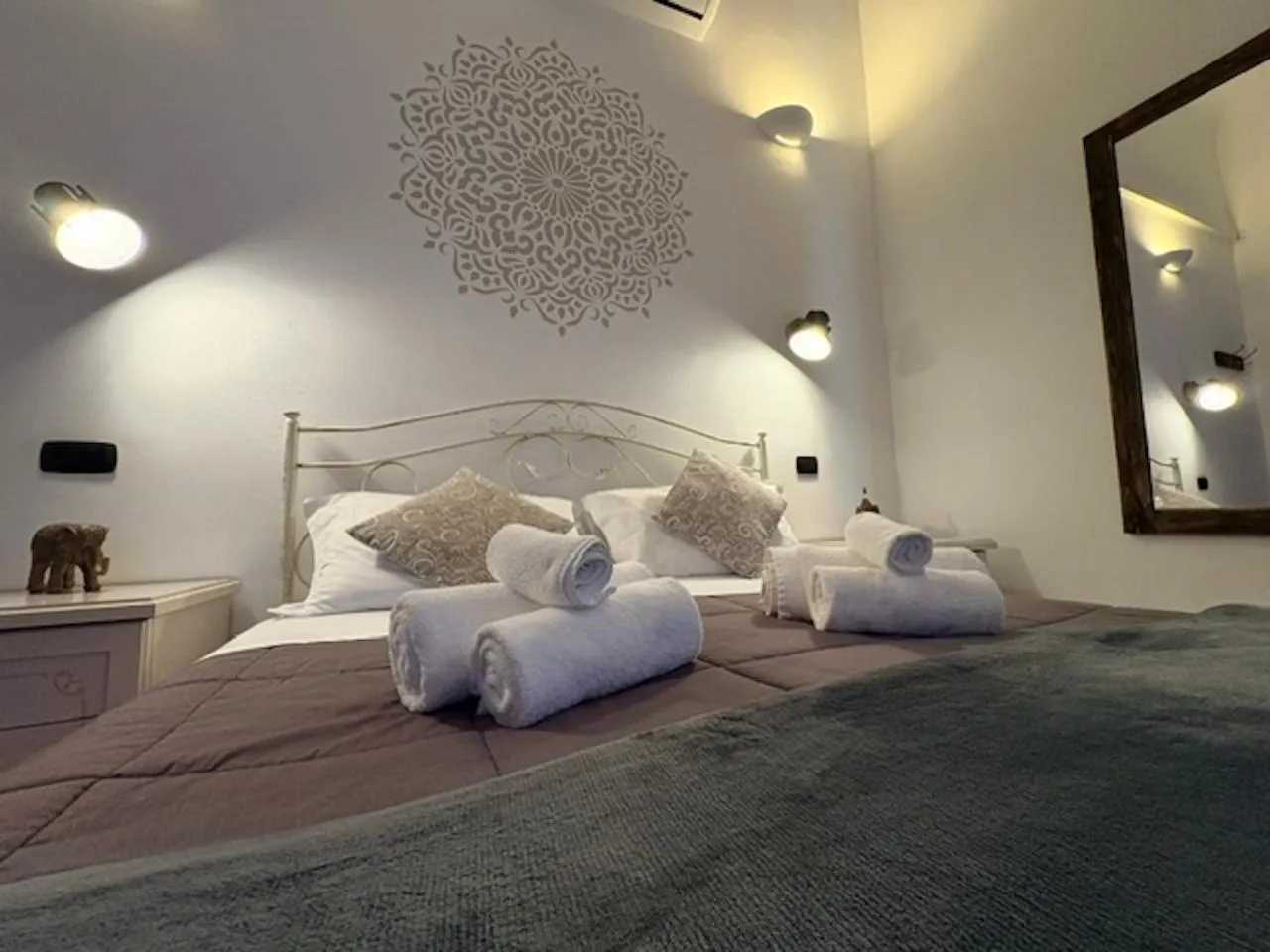 Bedroom, Bed in DIMORA di ACANTO