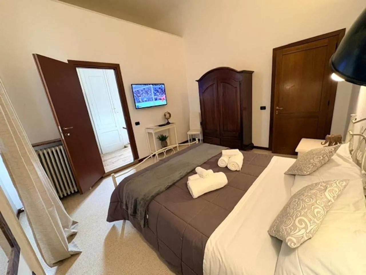 Bedroom, Bed in DIMORA di ACANTO