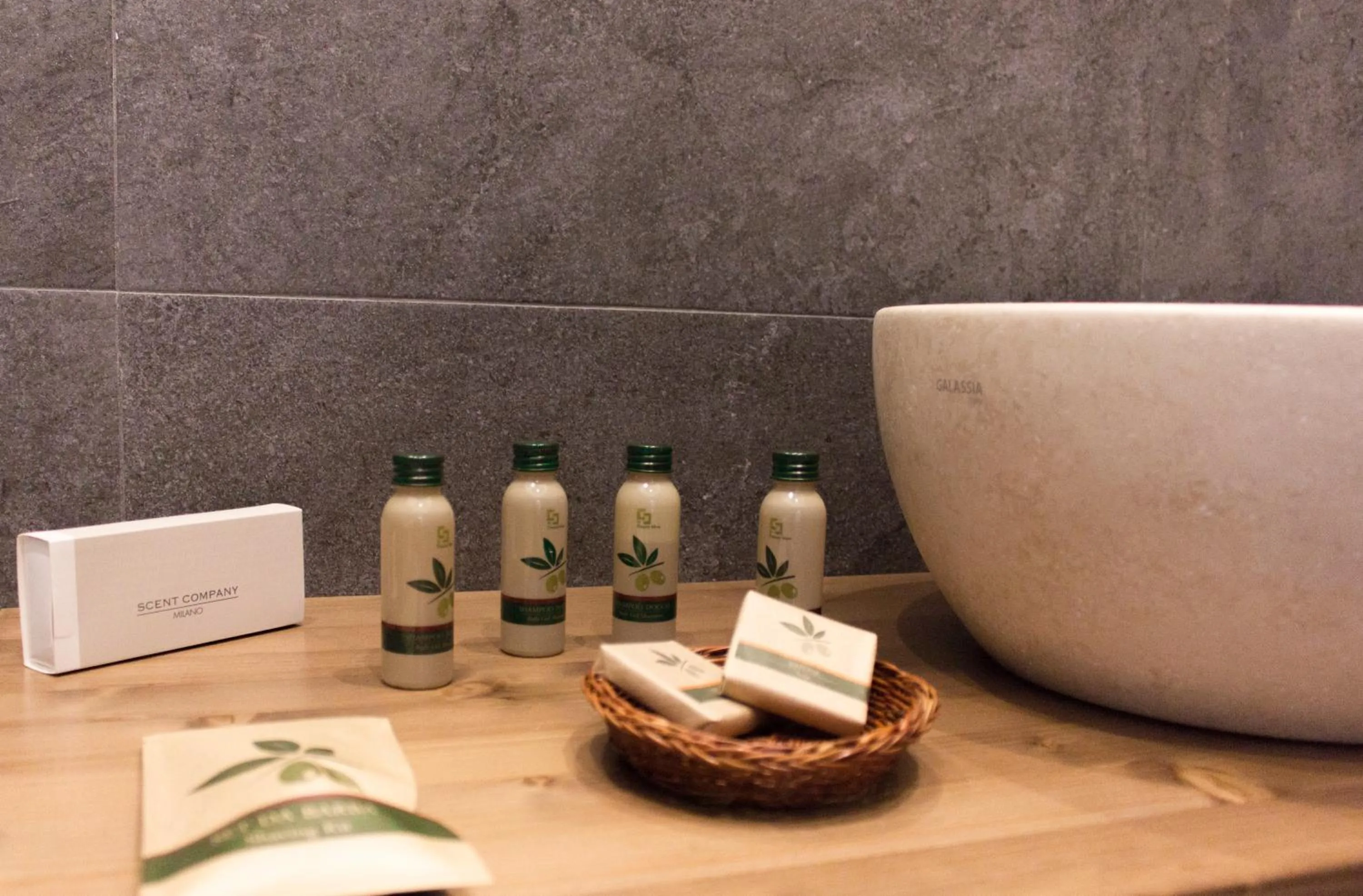 Bathroom in Agora’ dei Mille