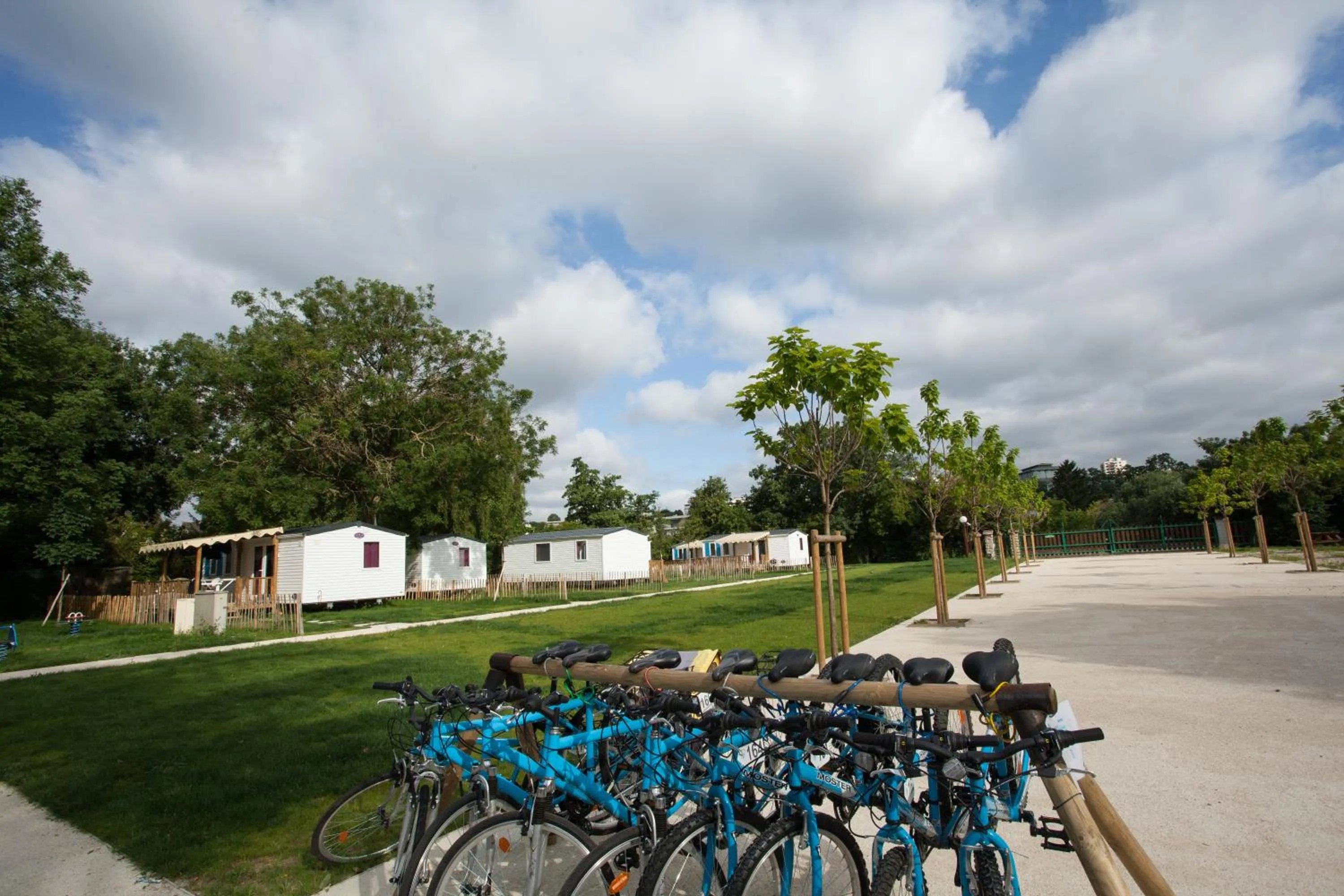 Facade/entrance in Camping Paris-Est