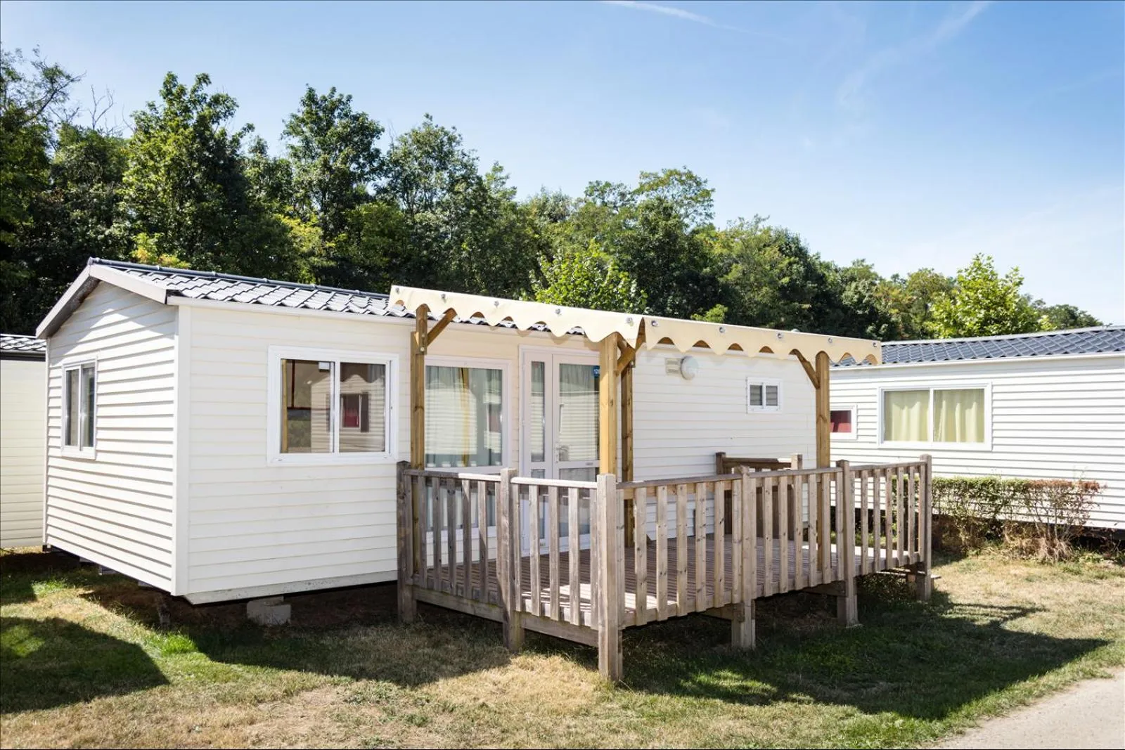 Property building in Camping Paris-Est