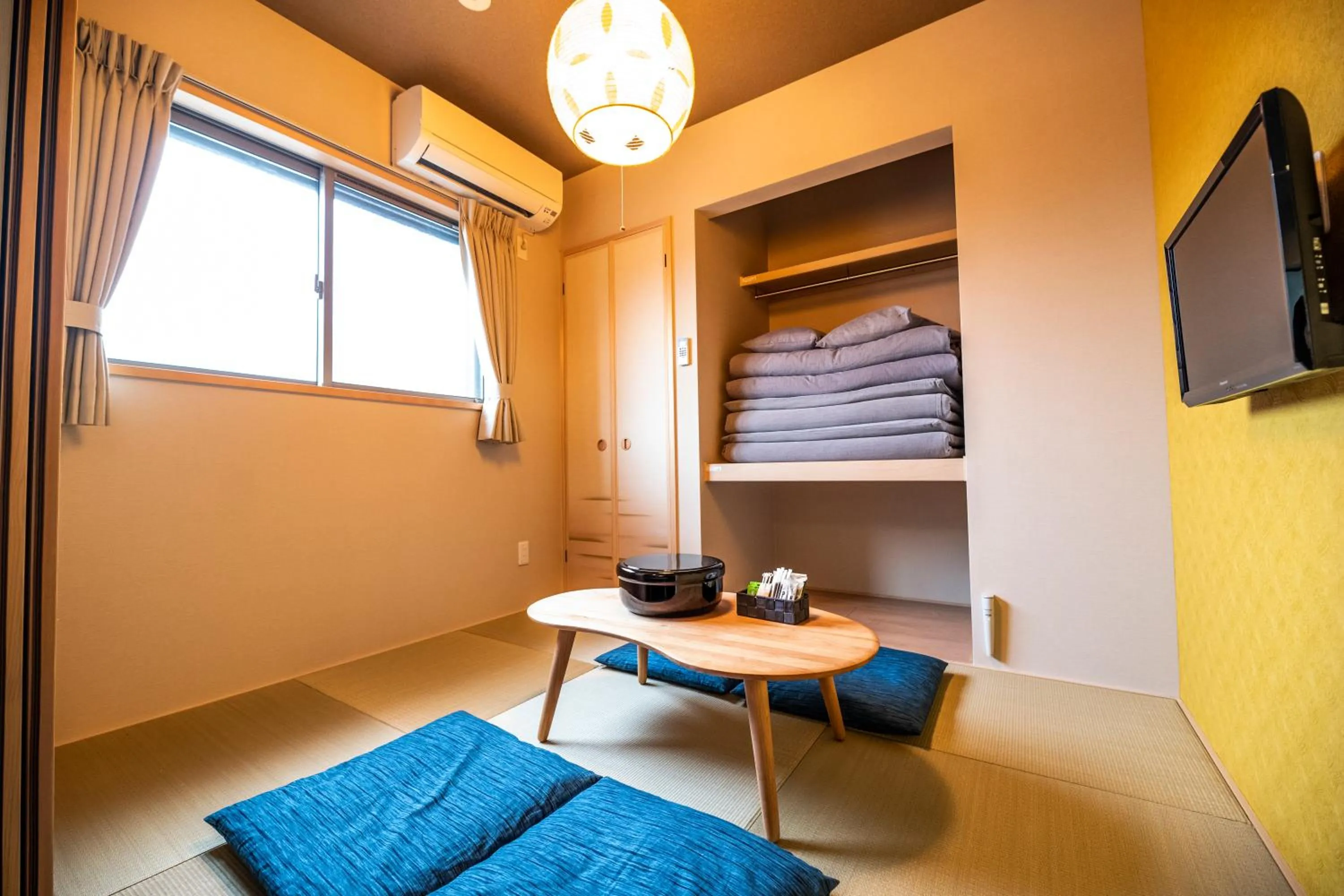 Photo of the whole room in KYOSTAY Iroha Toji Main