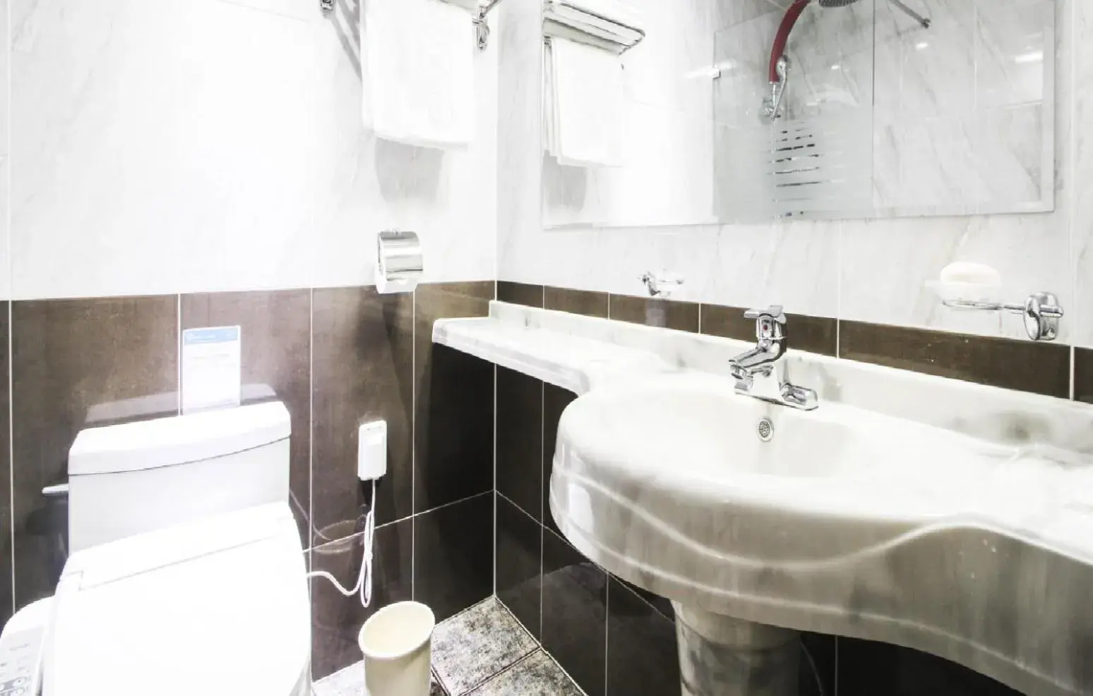 Standard Family Room in Uljin Grand Hotel Standard Family Room in Uljin Grand Hotel