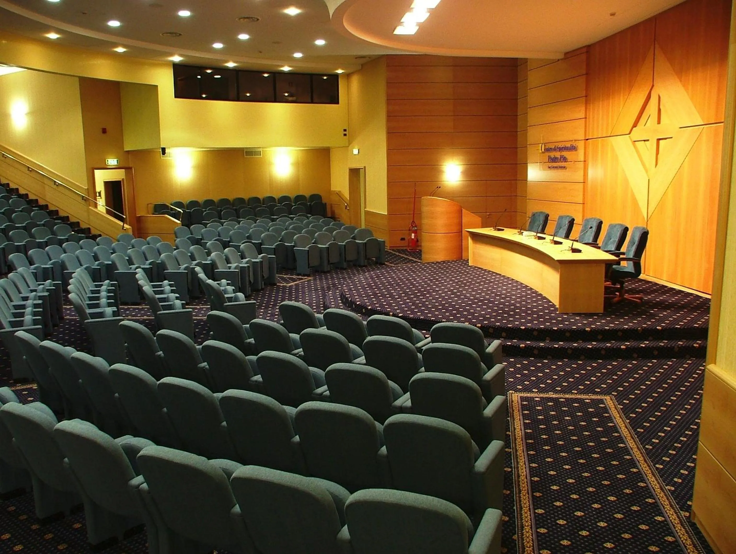 Business facilities in Hotel Centro di Spiritualità Padre Pio