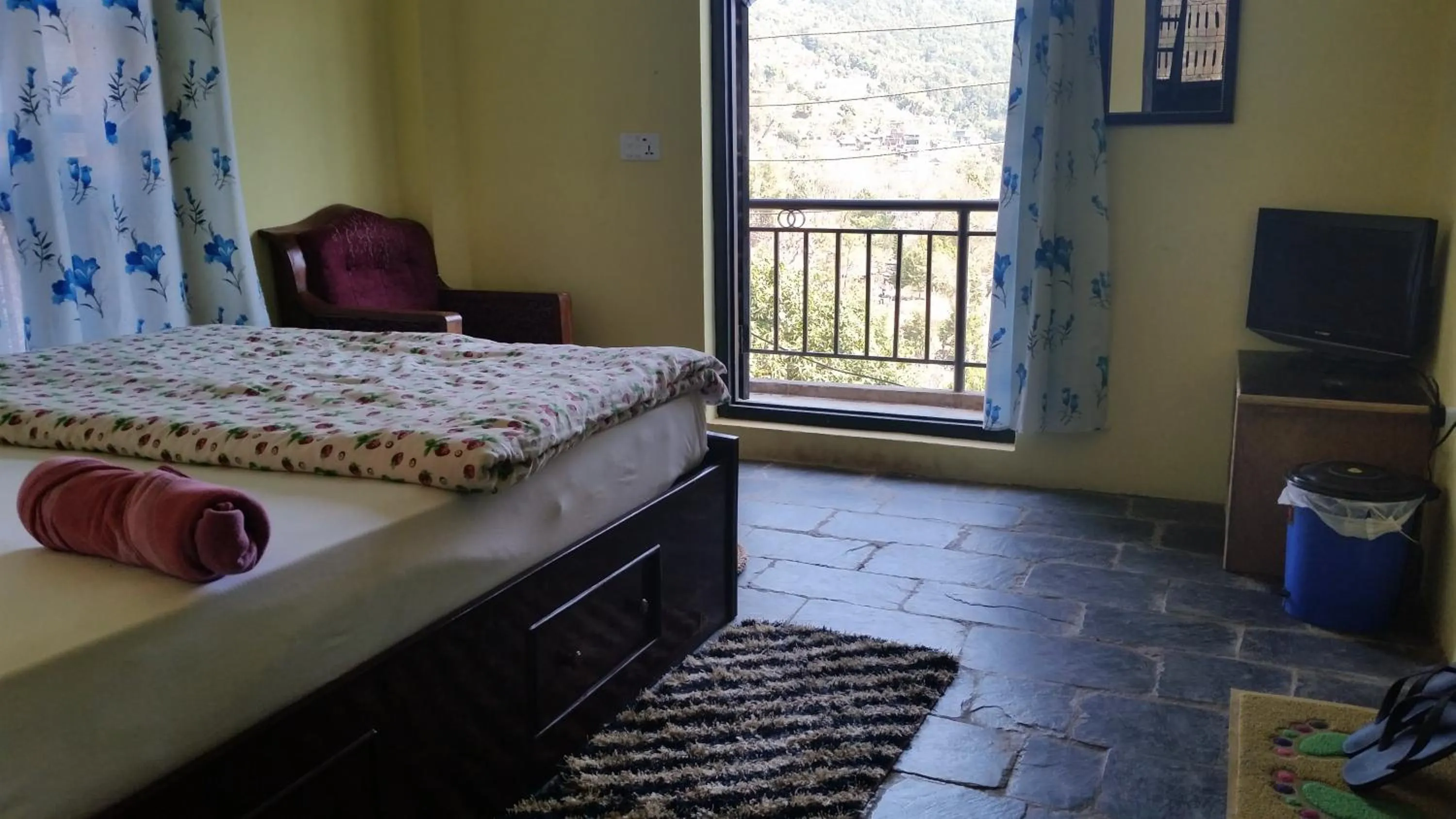 Bed in Hotel Sanskaar