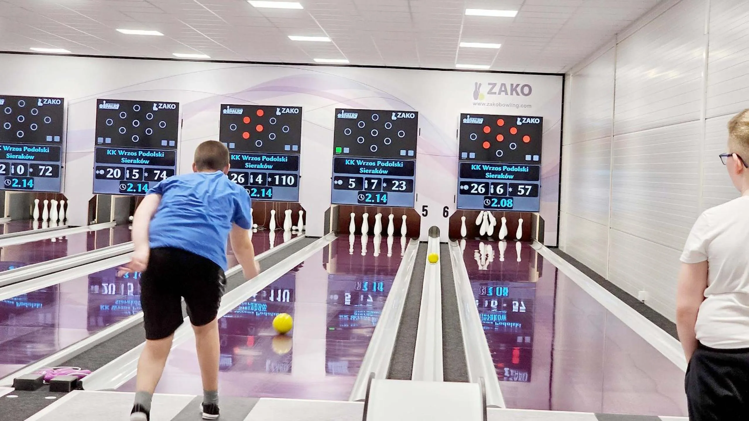 Bowling in Hotel Kama Park