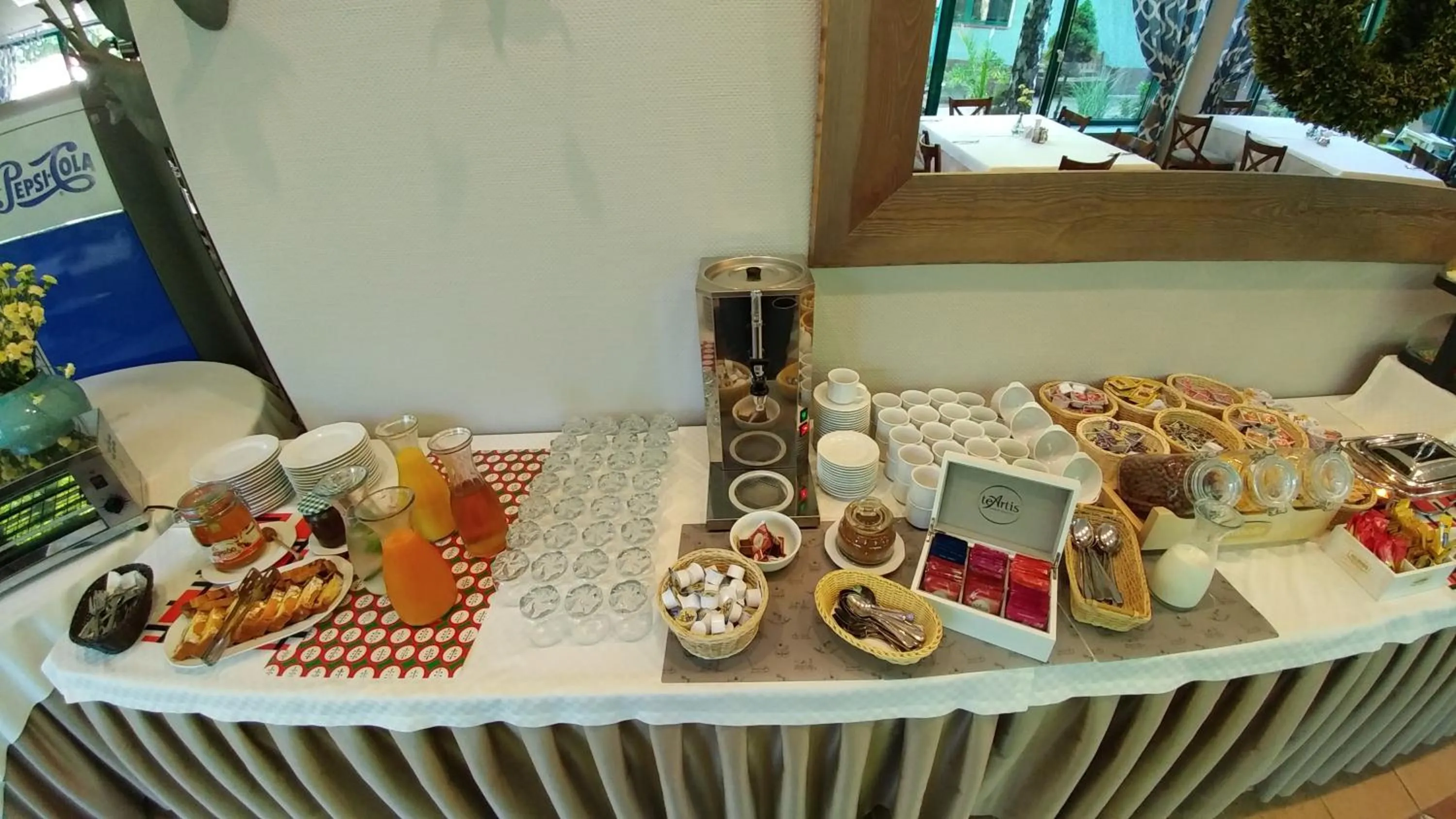 Breakfast in Hotel Kama Park