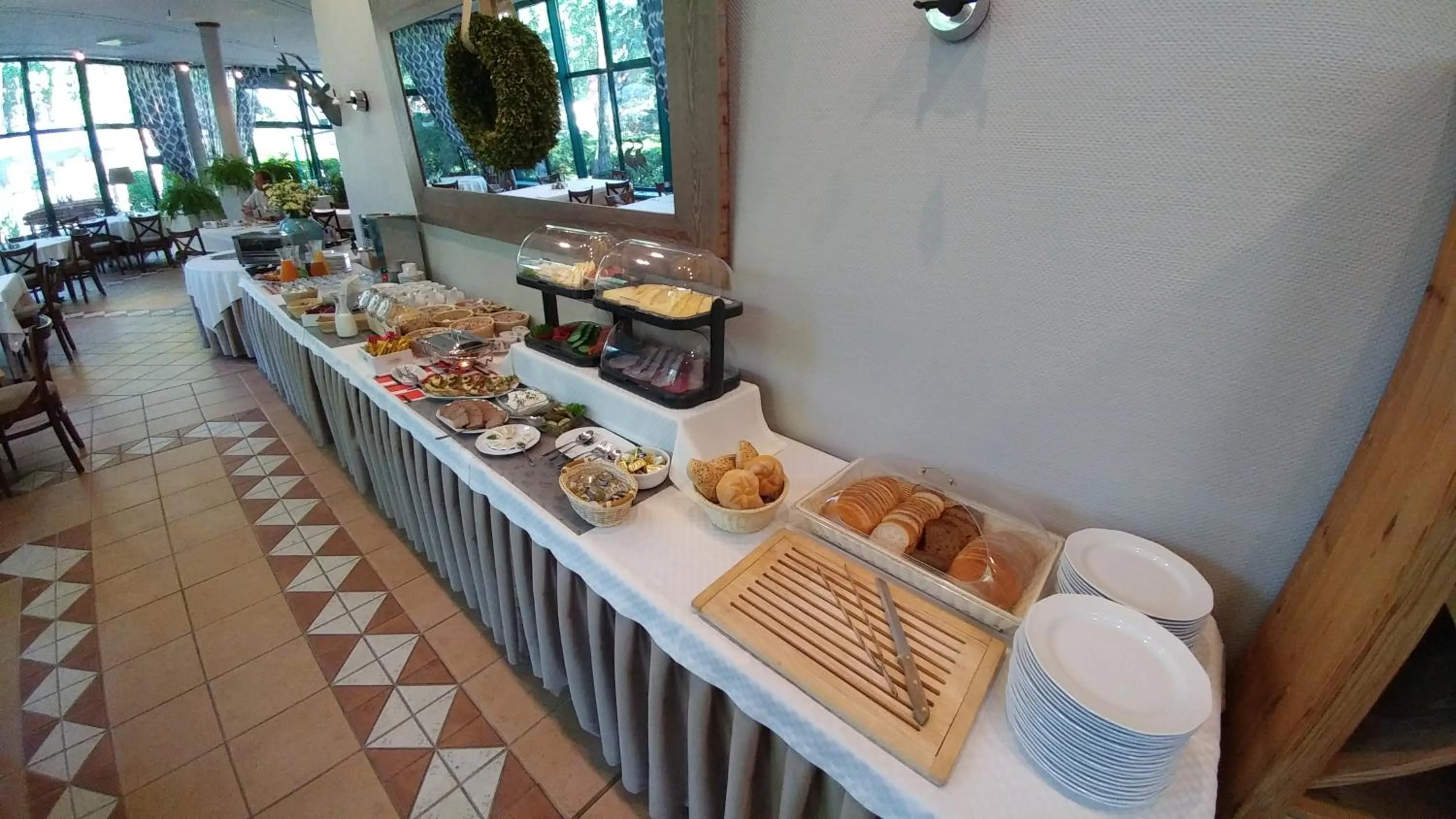 Breakfast in Hotel Kama Park