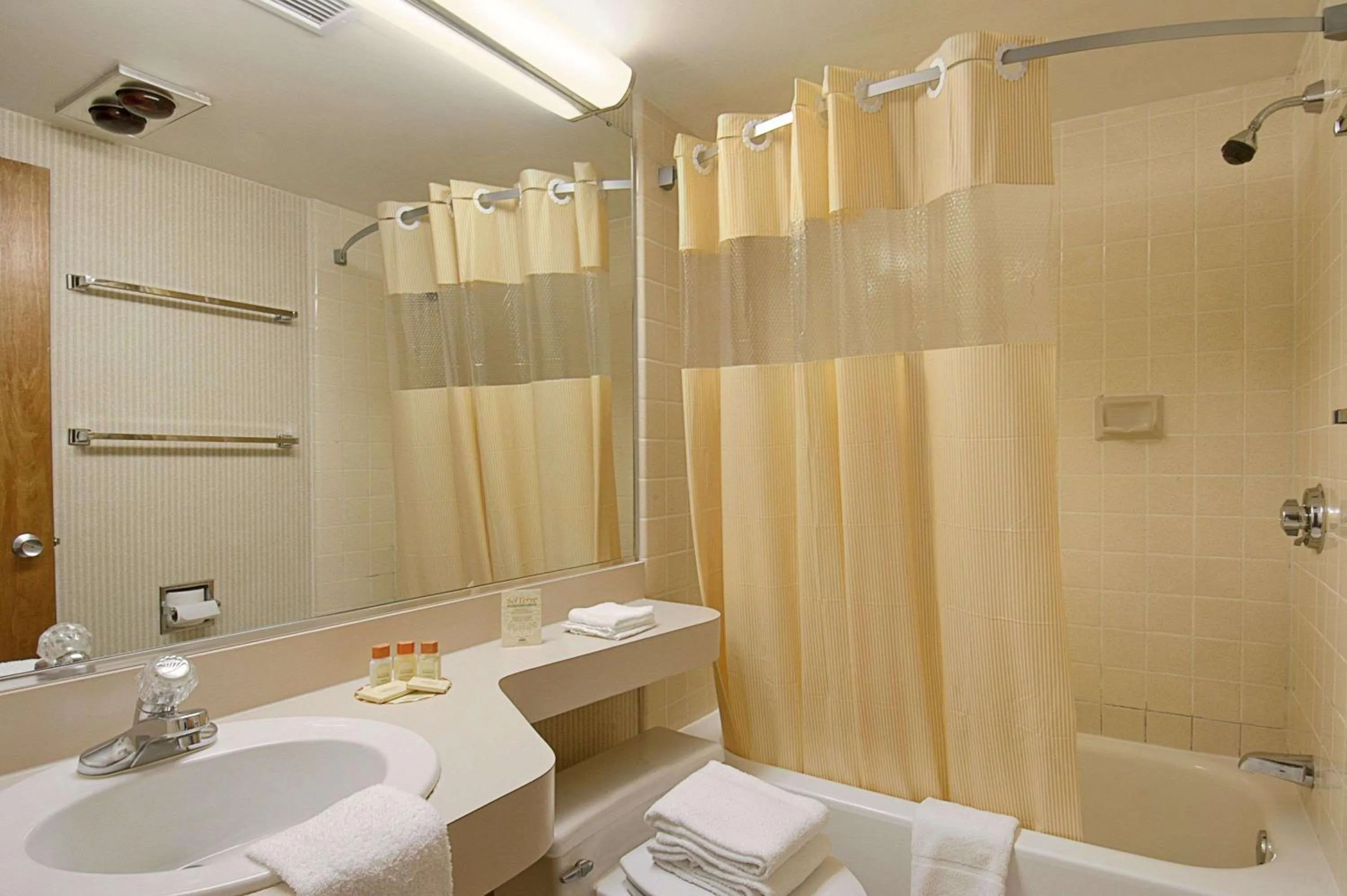 Photo of the whole room in Rusina Inn