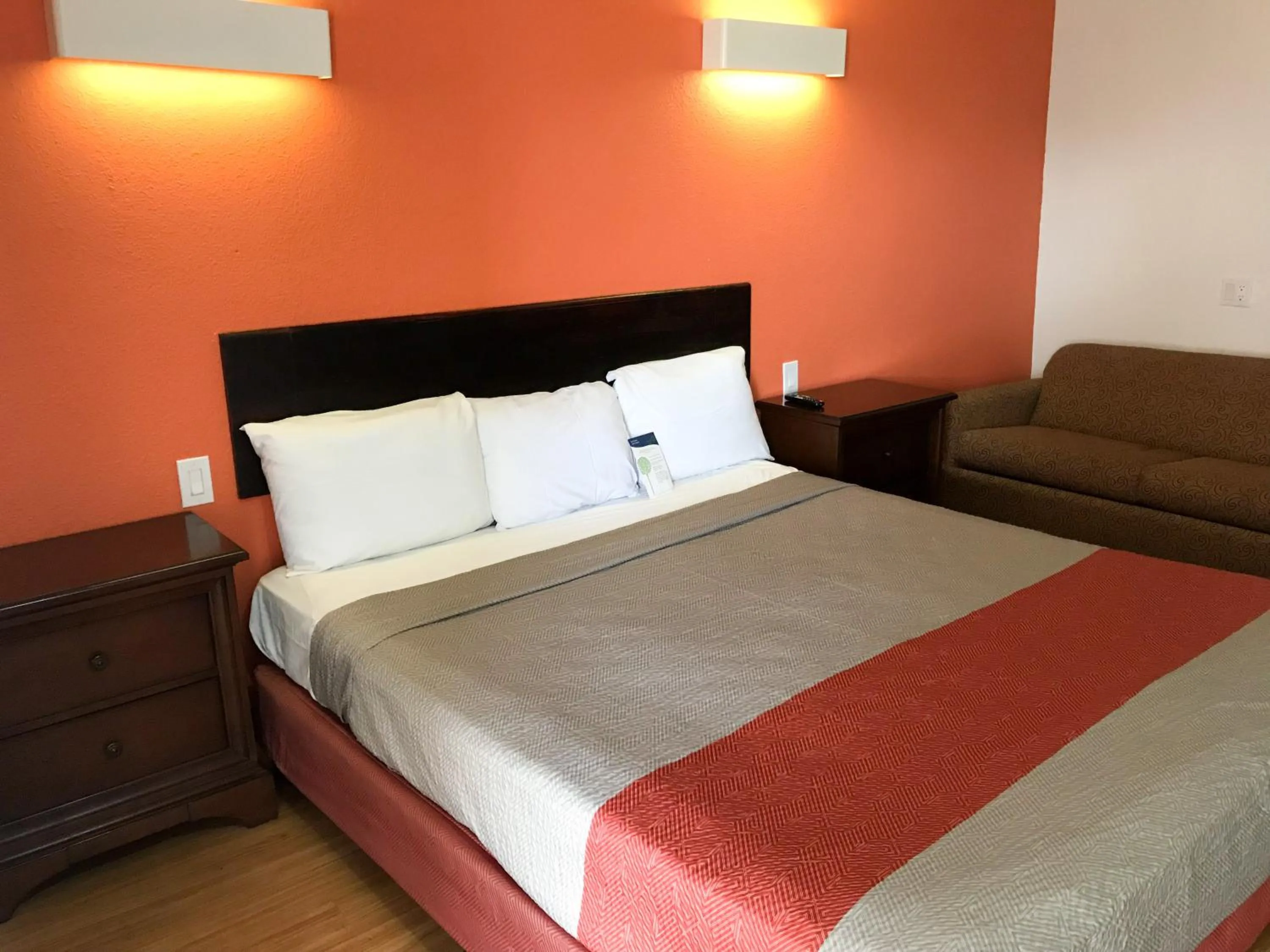 Bedroom, Bed in Motel 6-Westley, CA