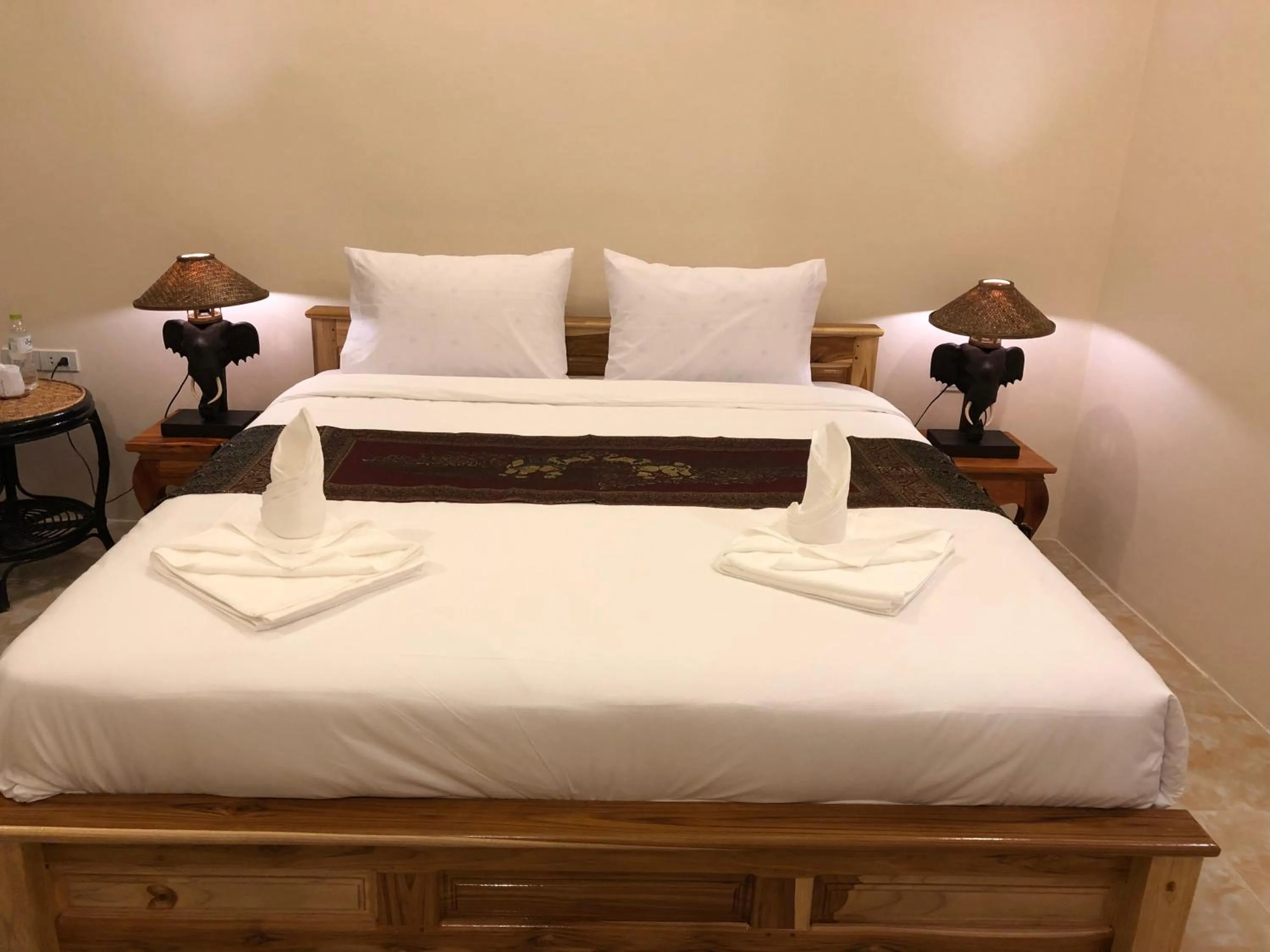 Bed in Leego Hotel