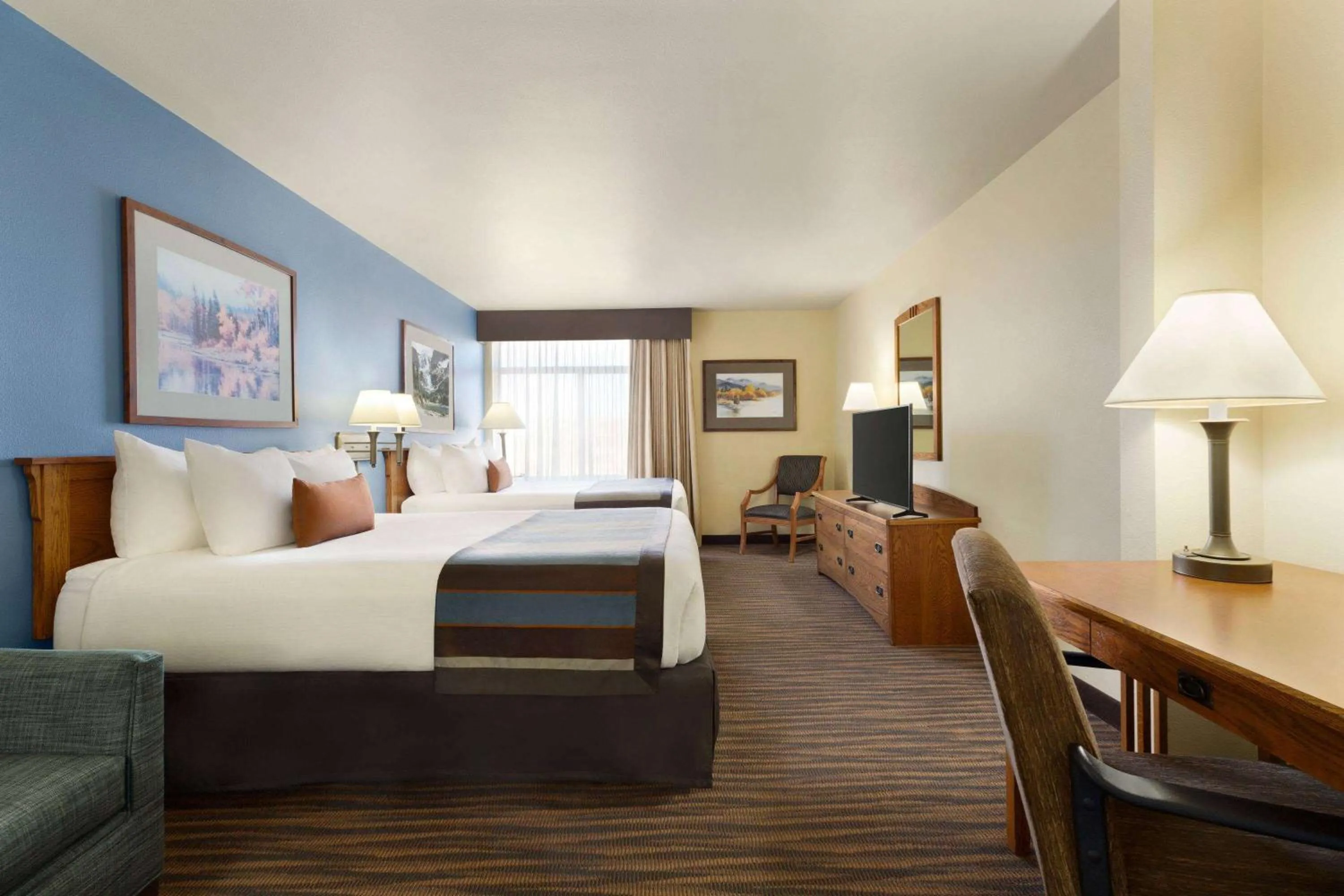 Photo of the whole room, Bed in Wingate by Wyndham Denver Tech Center