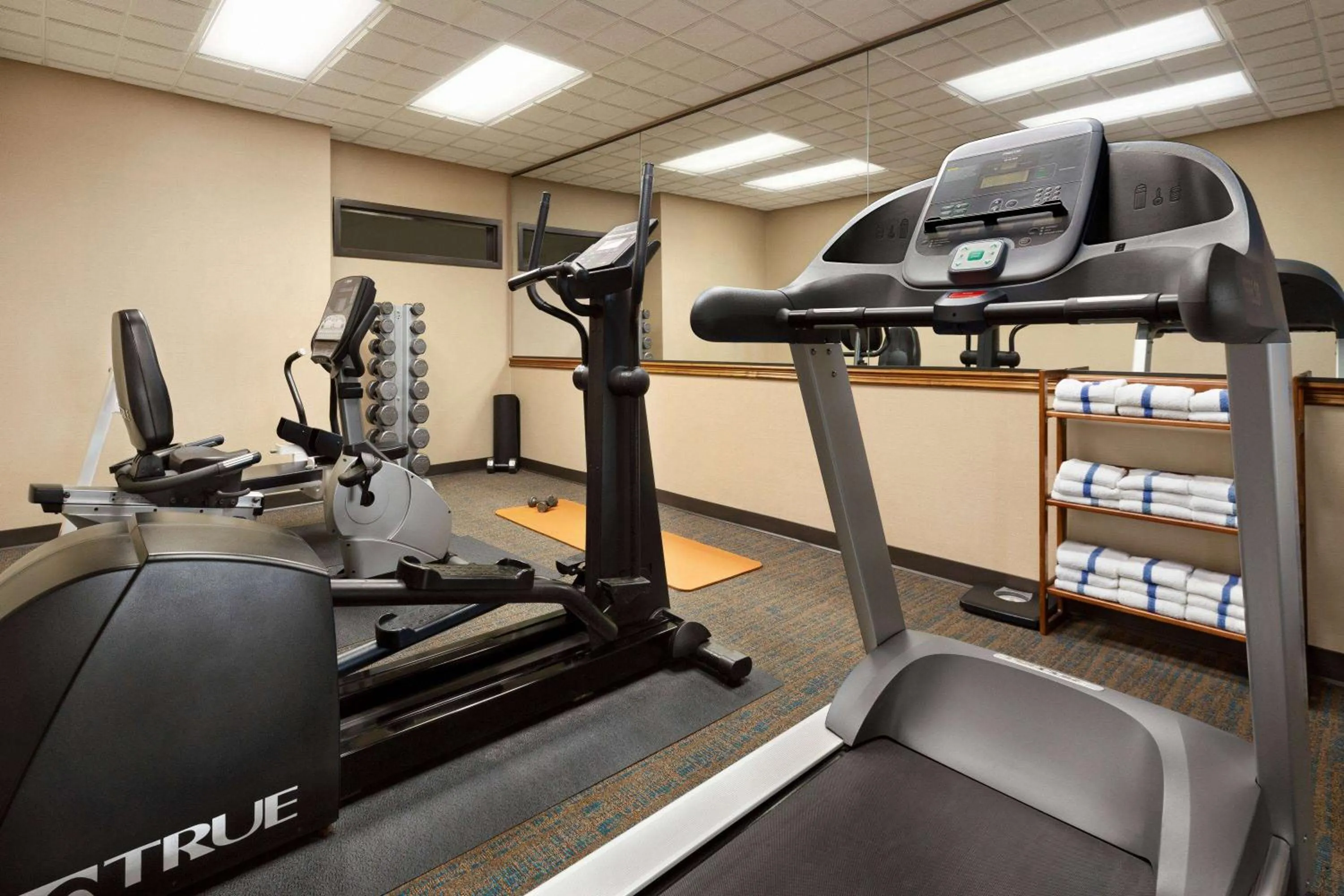Fitness centre/facilities in Wingate by Wyndham Denver Tech Center