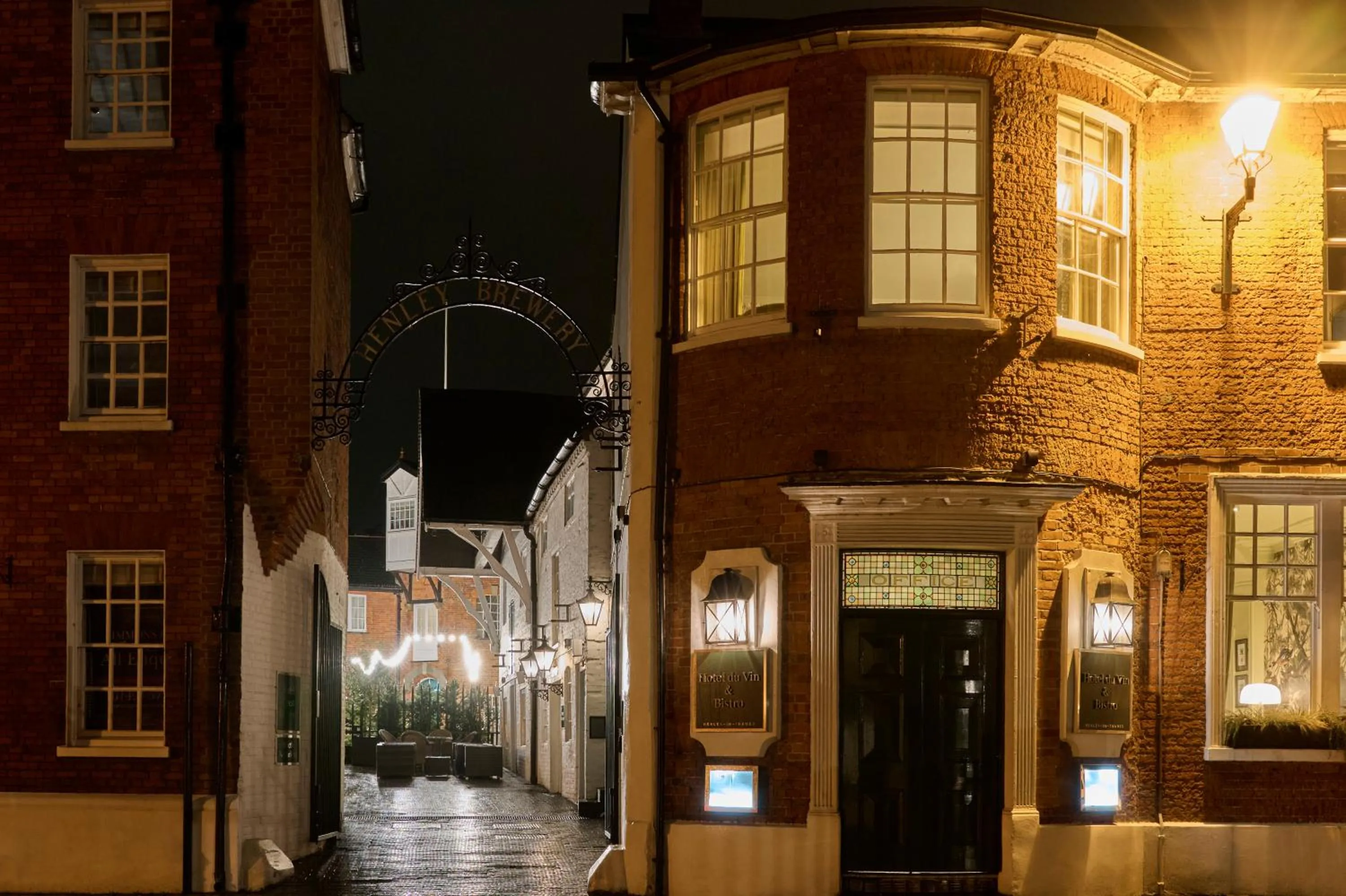 Facade/entrance in Hotel du Vin Henley
