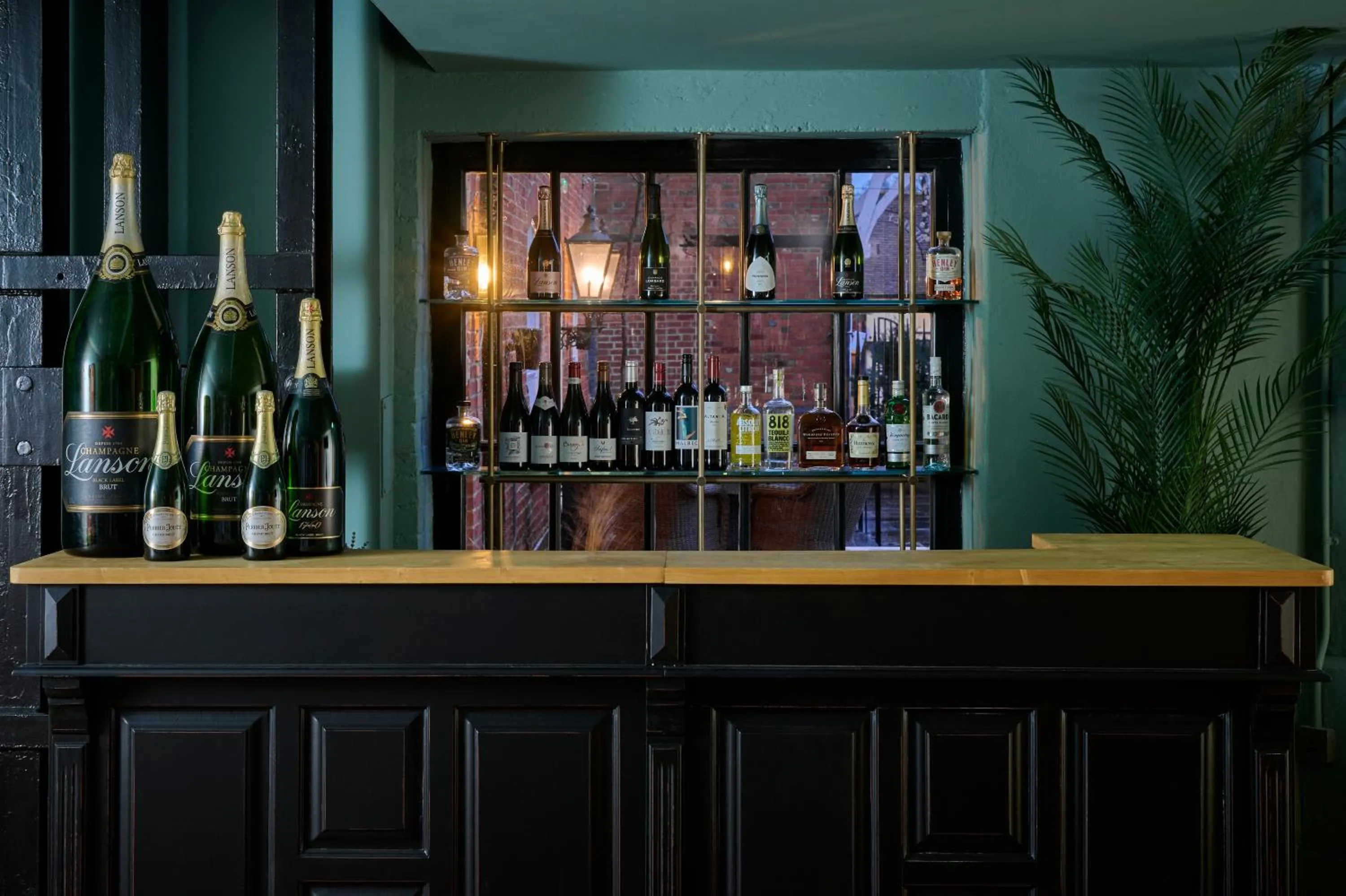 Lounge or bar in Hotel du Vin Henley