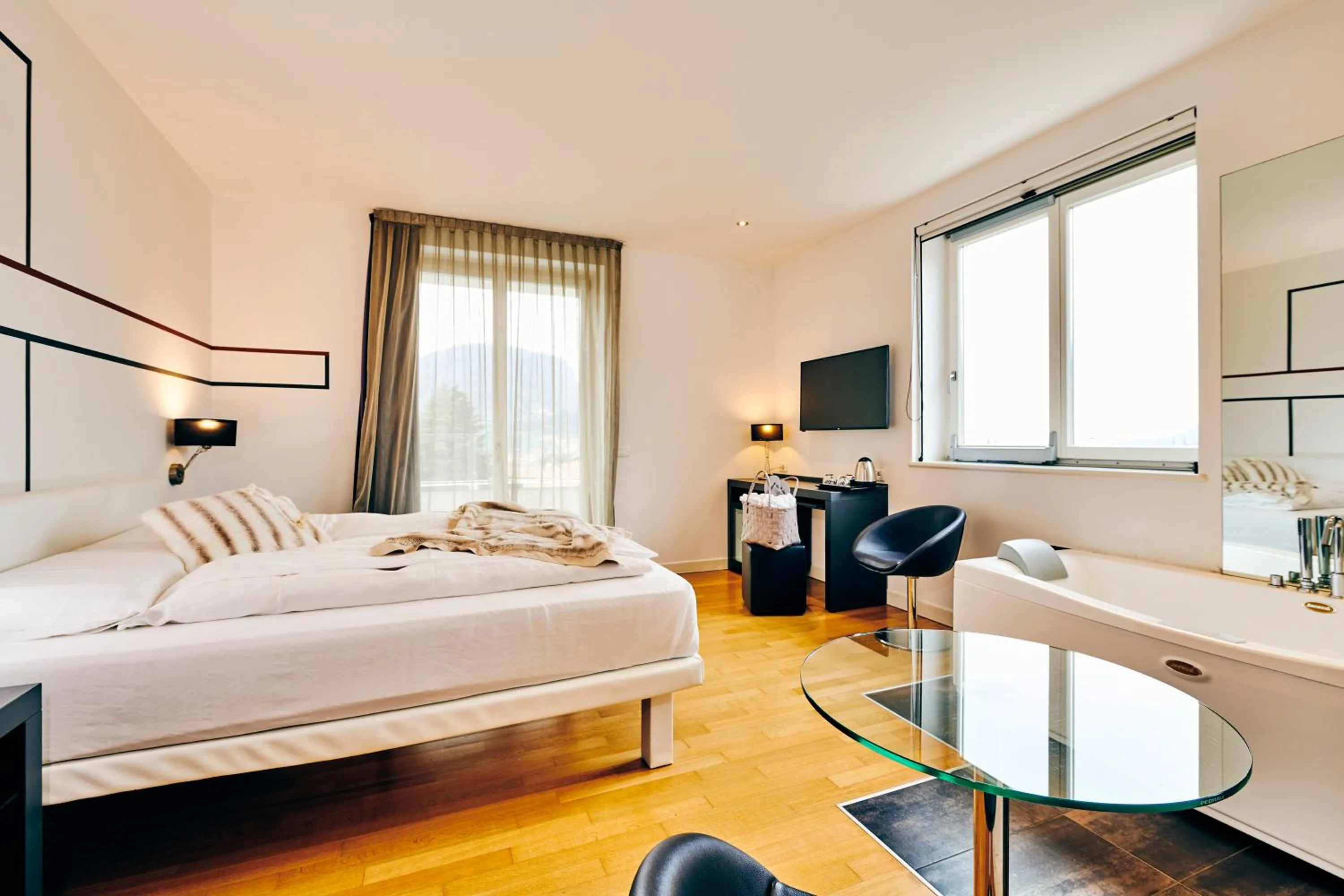 Hot Tub, Bed in Tobago