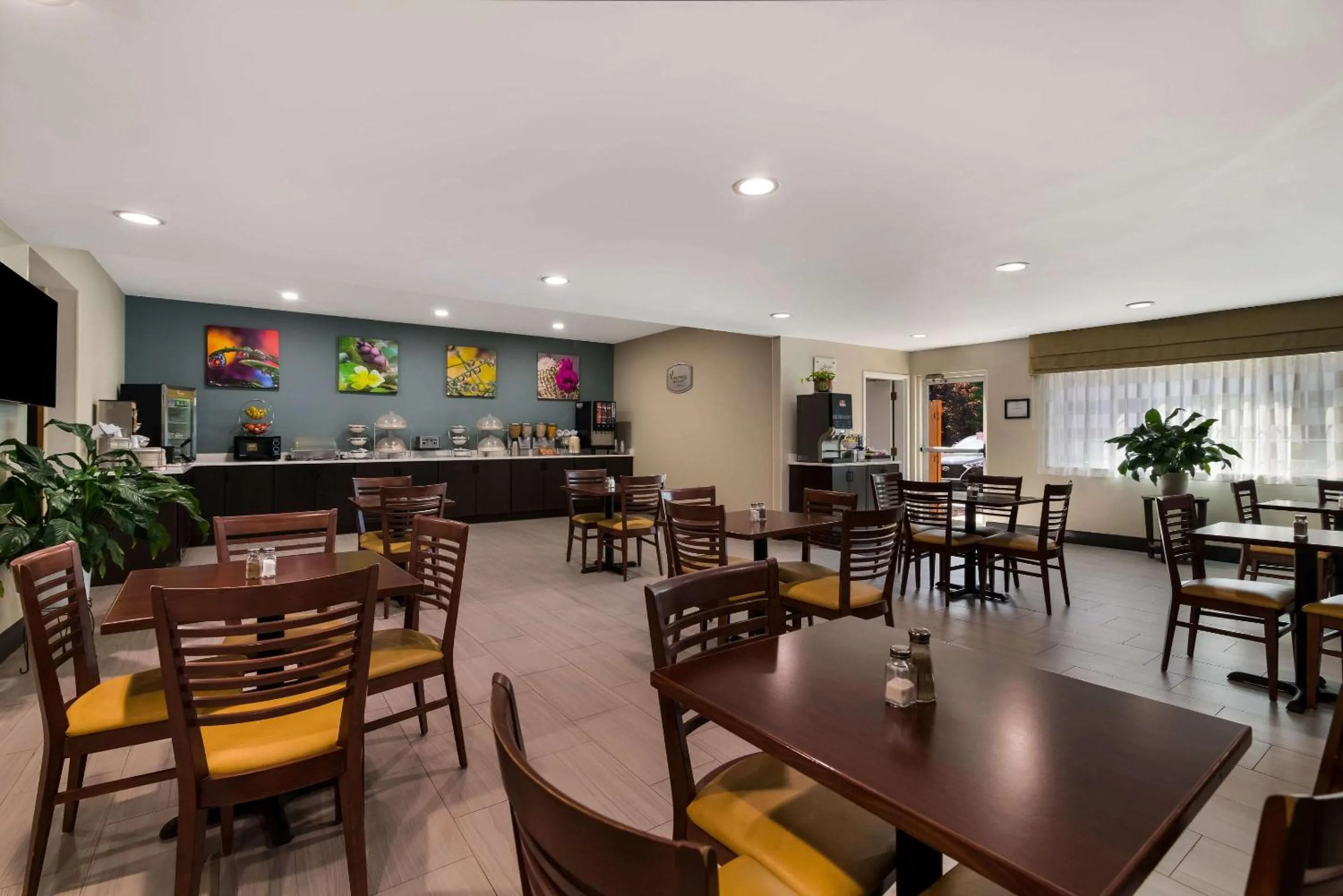 Breakfast in Garner Hotel Londonderry - Manchester by IHG