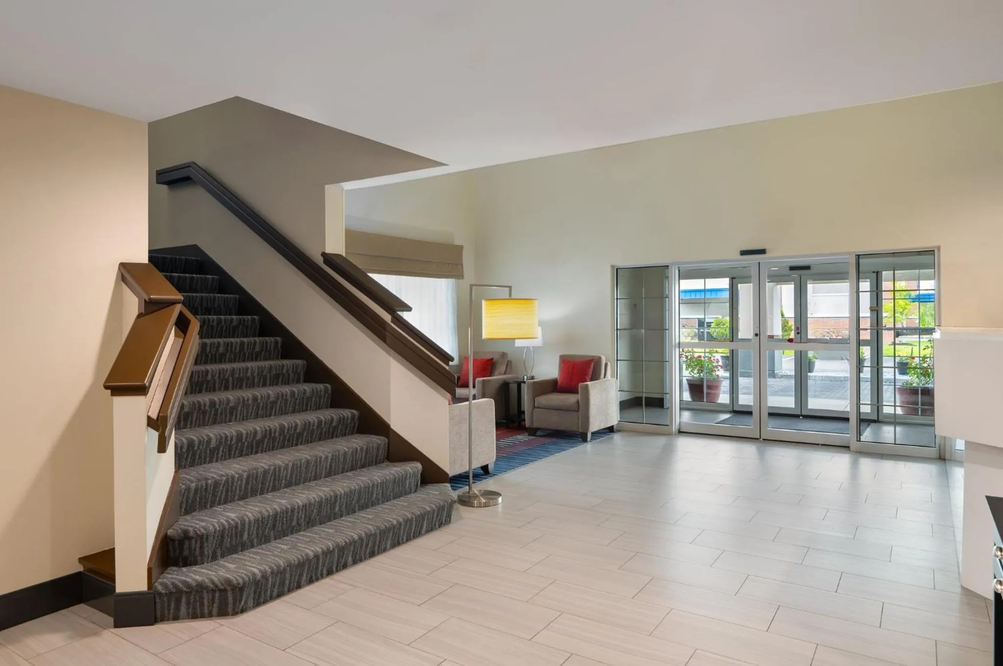 Property building in Garner Hotel Londonderry - Manchester by IHG