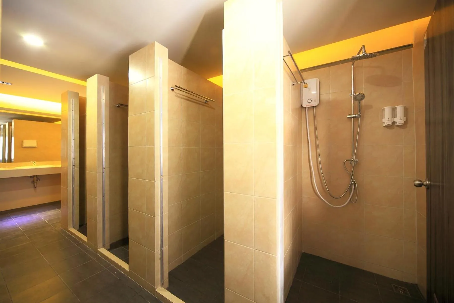 Bathroom in Tuk Tuk Hostel