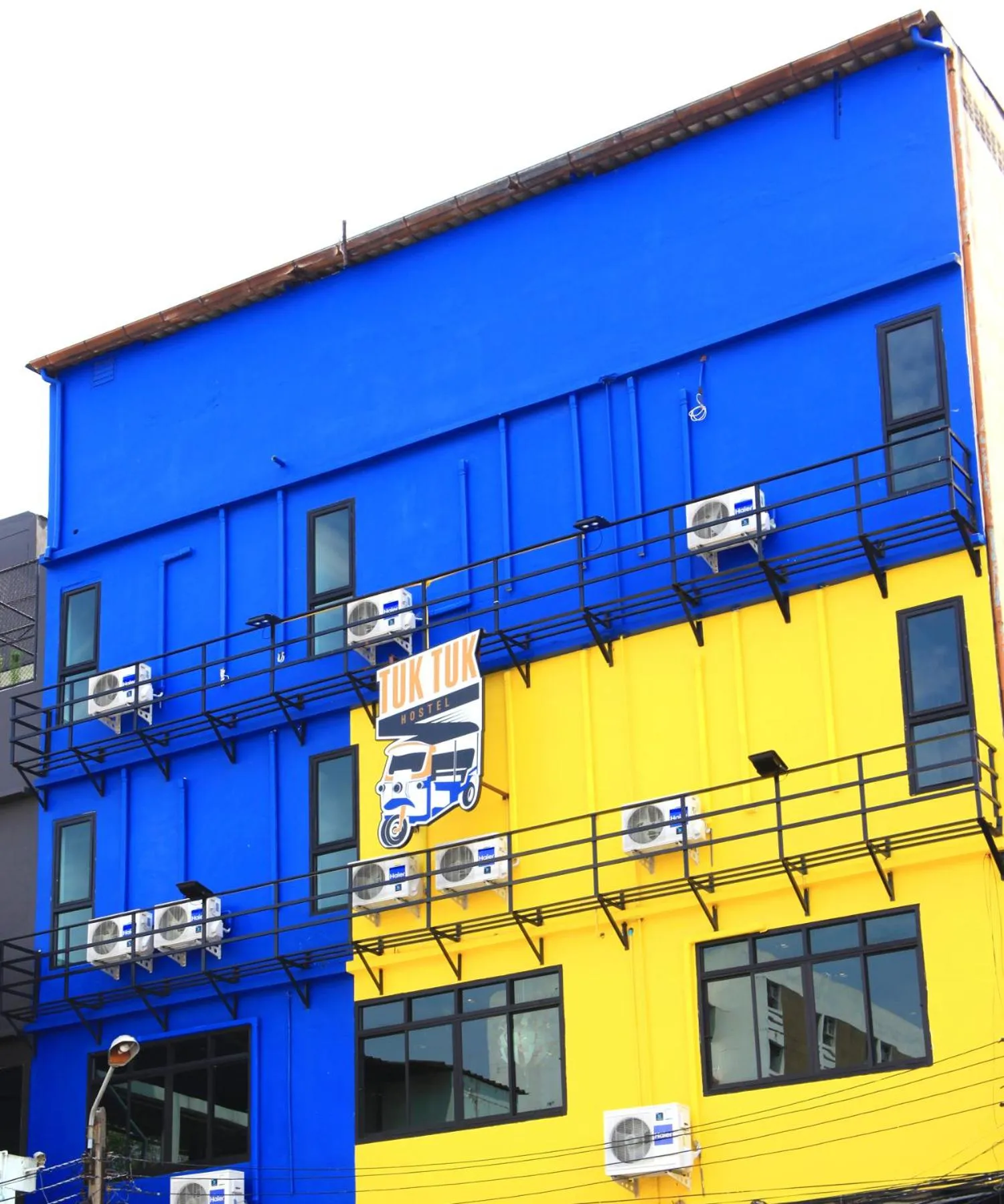Property building in Tuk Tuk Hostel