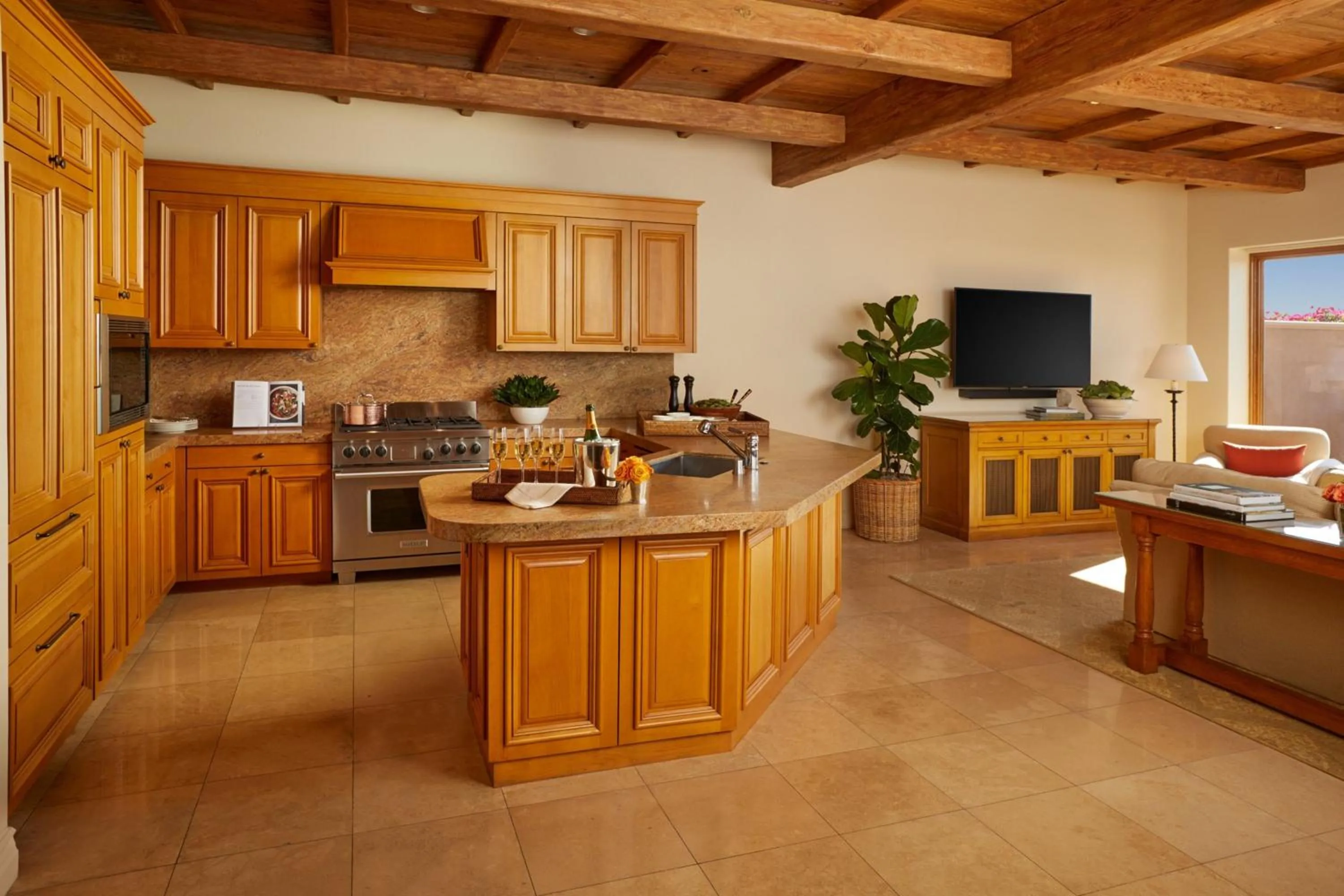 Kitchen or kitchenette in The Resort at Pelican Hill